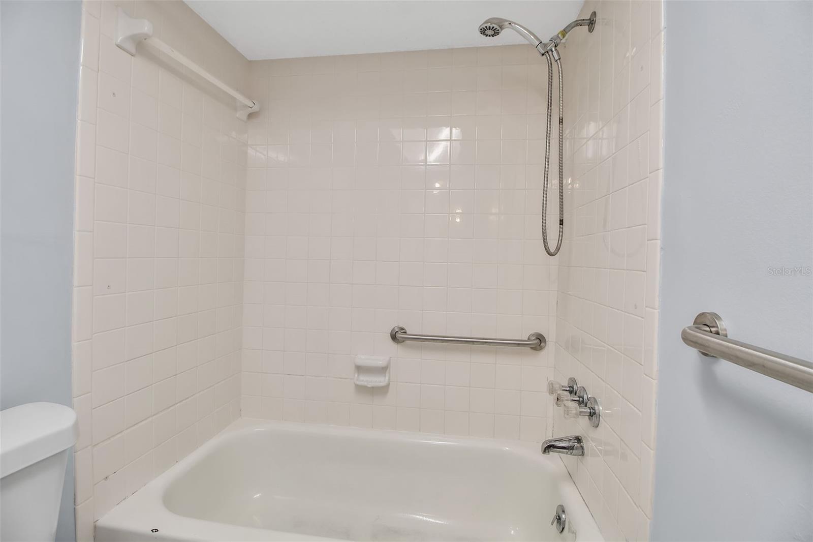 Image 26 of 31 For 4702 Michael Court 143