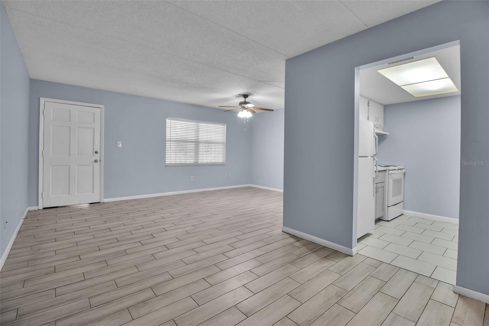 Image 9 of 31 For 4702 Michael Court 143
