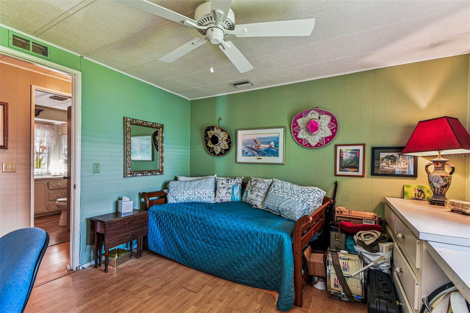 Image 20 of 72 For 12501 Ulmerton Road 241
