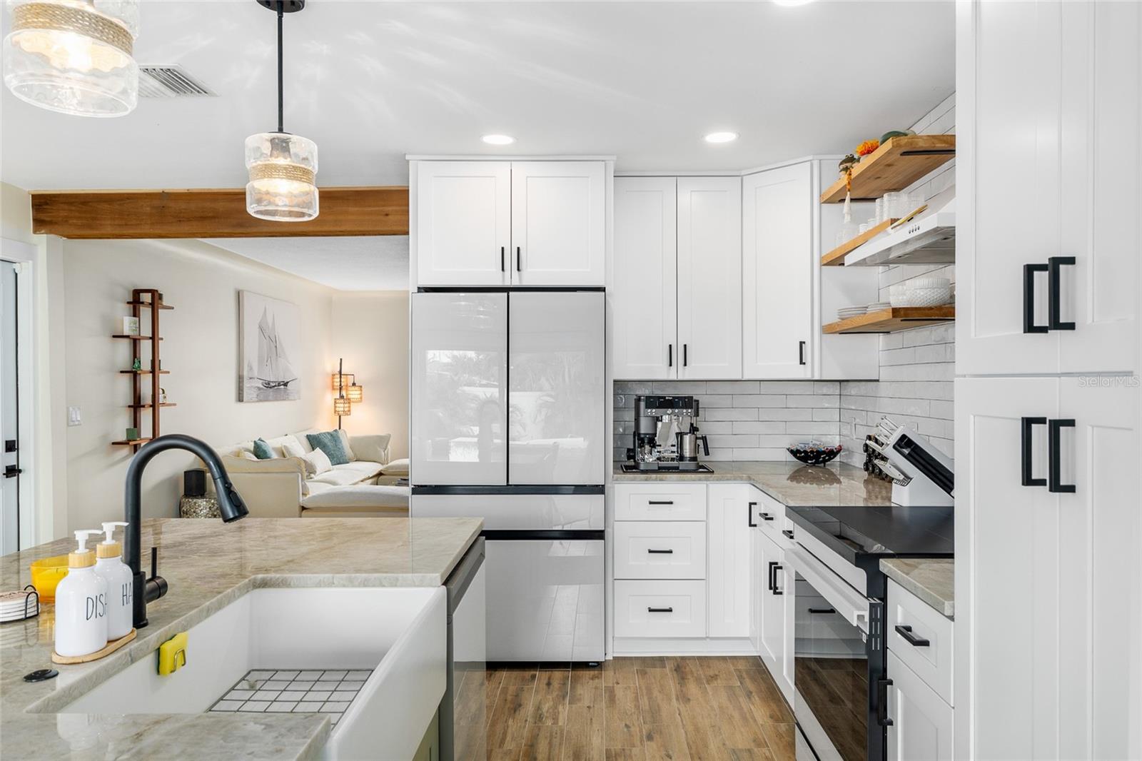 Image 14 of 48 For 987 Boca Ciega Isle Drive