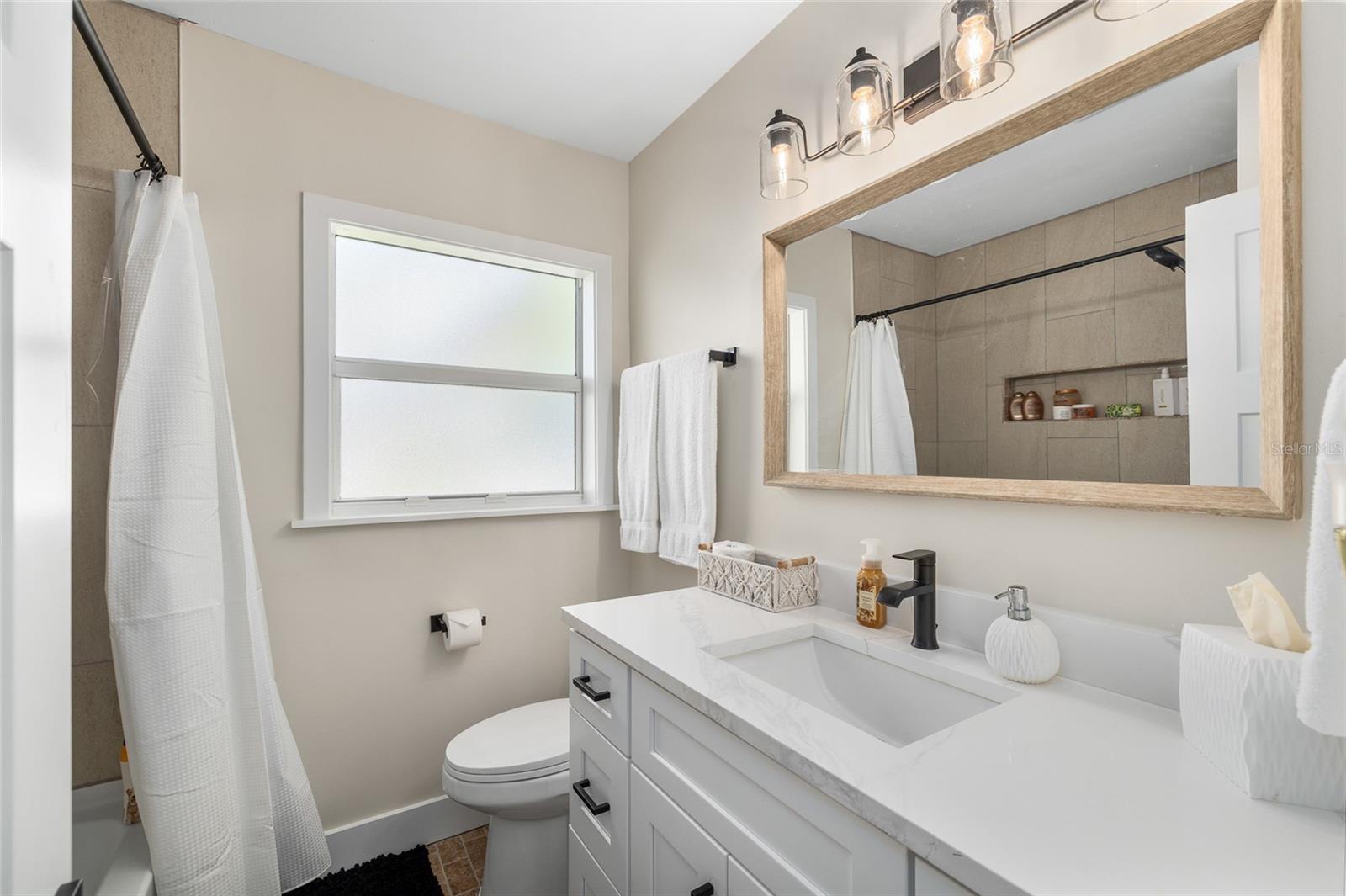 Image 23 of 48 For 987 Boca Ciega Isle Drive
