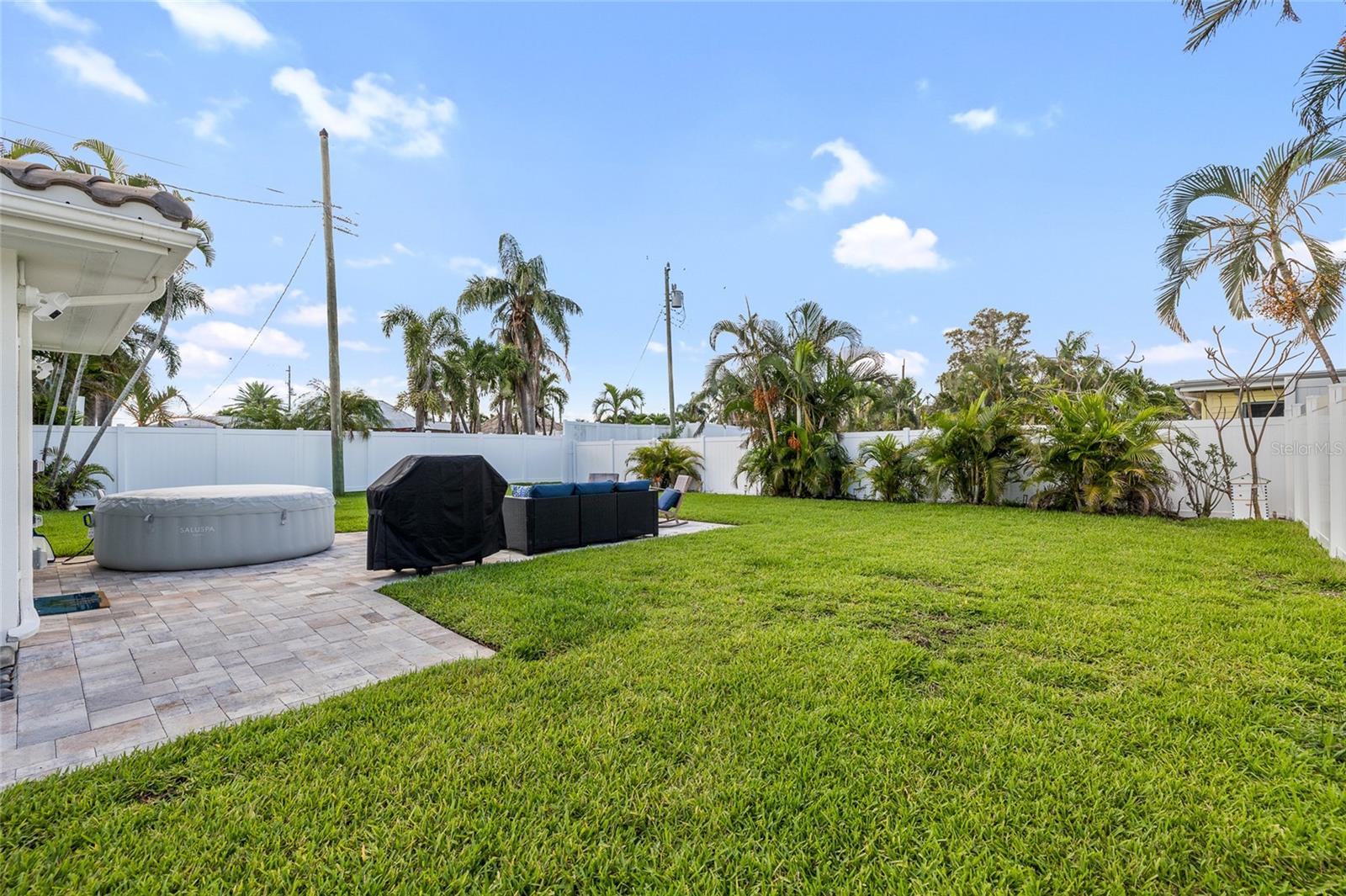 Image 25 of 48 For 987 Boca Ciega Isle Drive