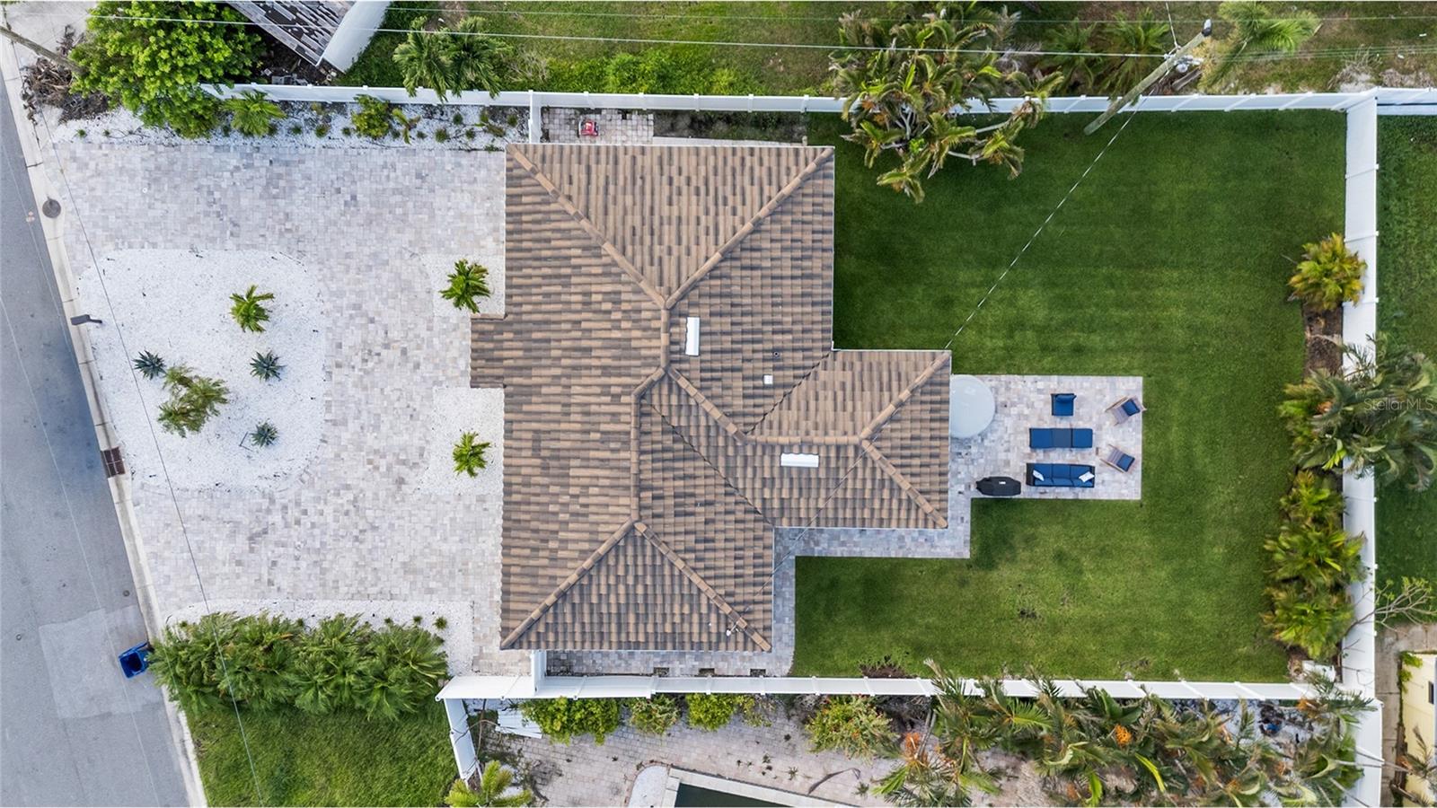 Image 37 of 48 For 987 Boca Ciega Isle Drive