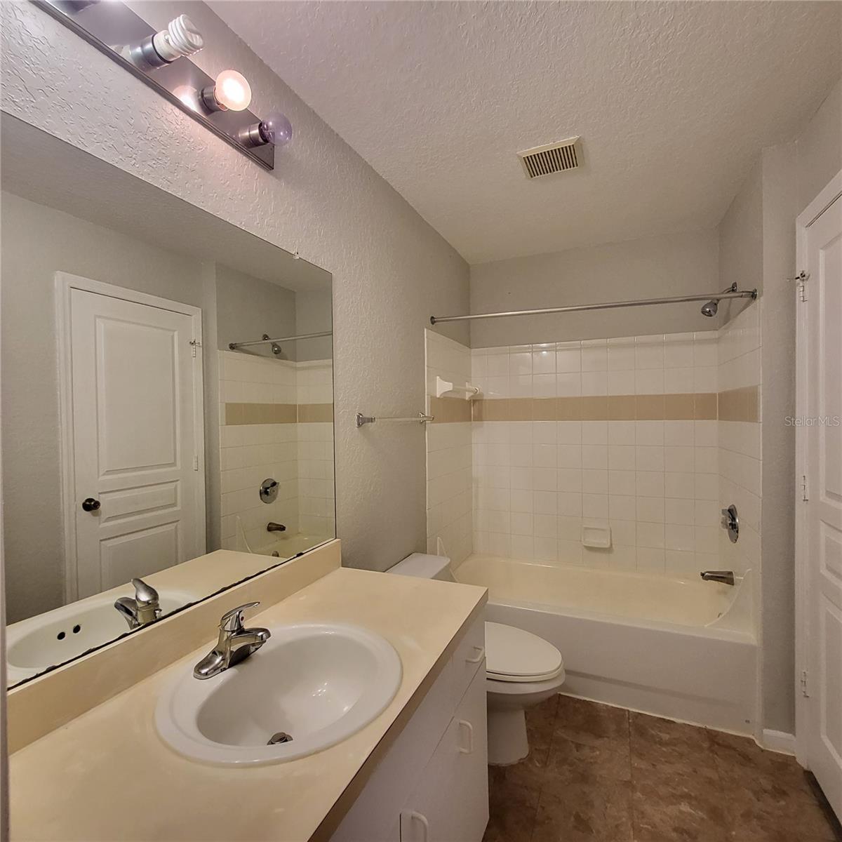 Image 23 of 32 For 17102 Carrington Park Drive 313