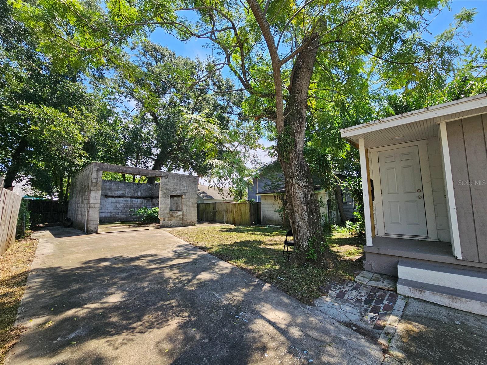 Image 15 of 16 For 2805 N 9th St
