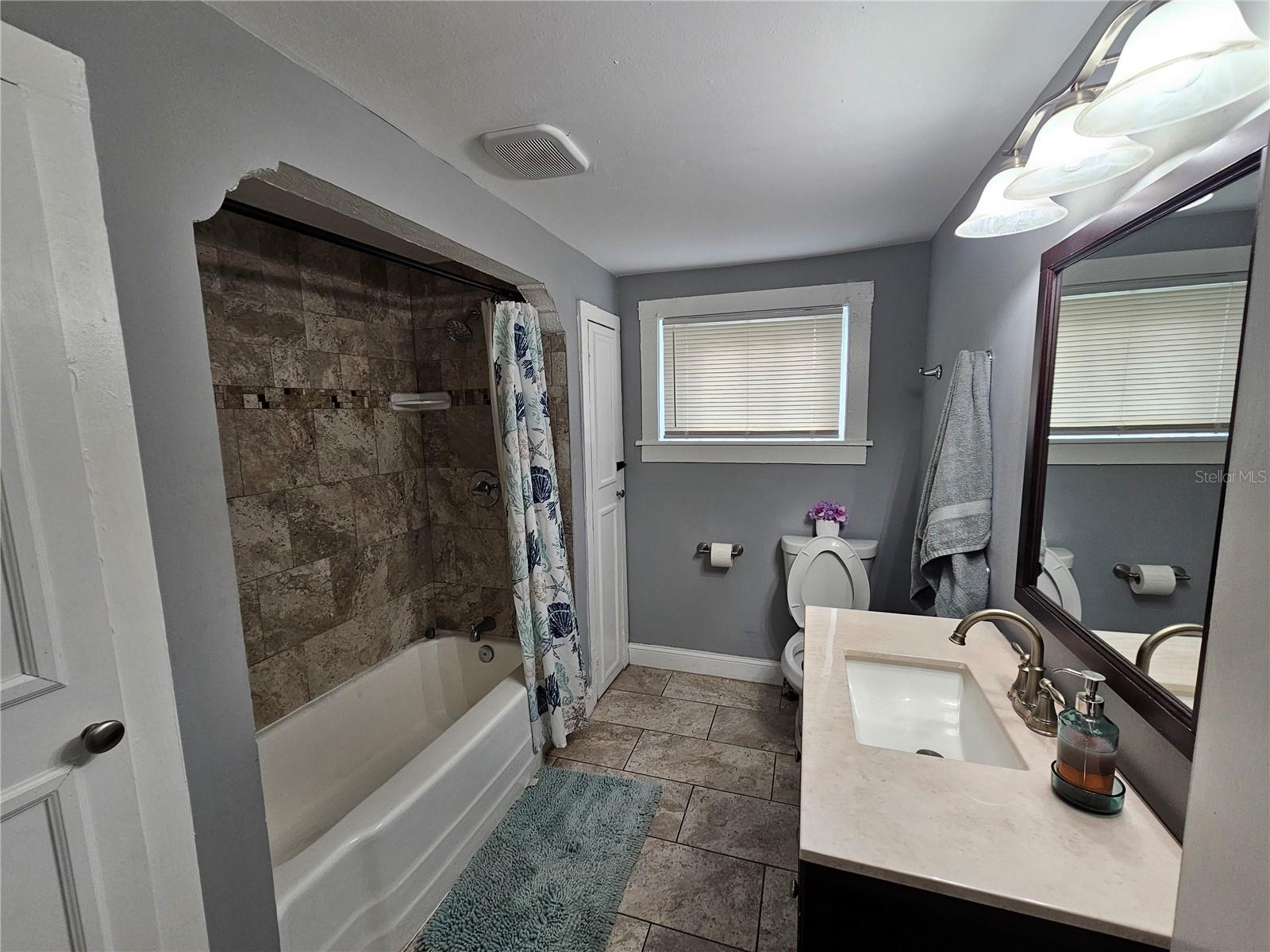 Image 4 of 12 For 2805 N 9th St