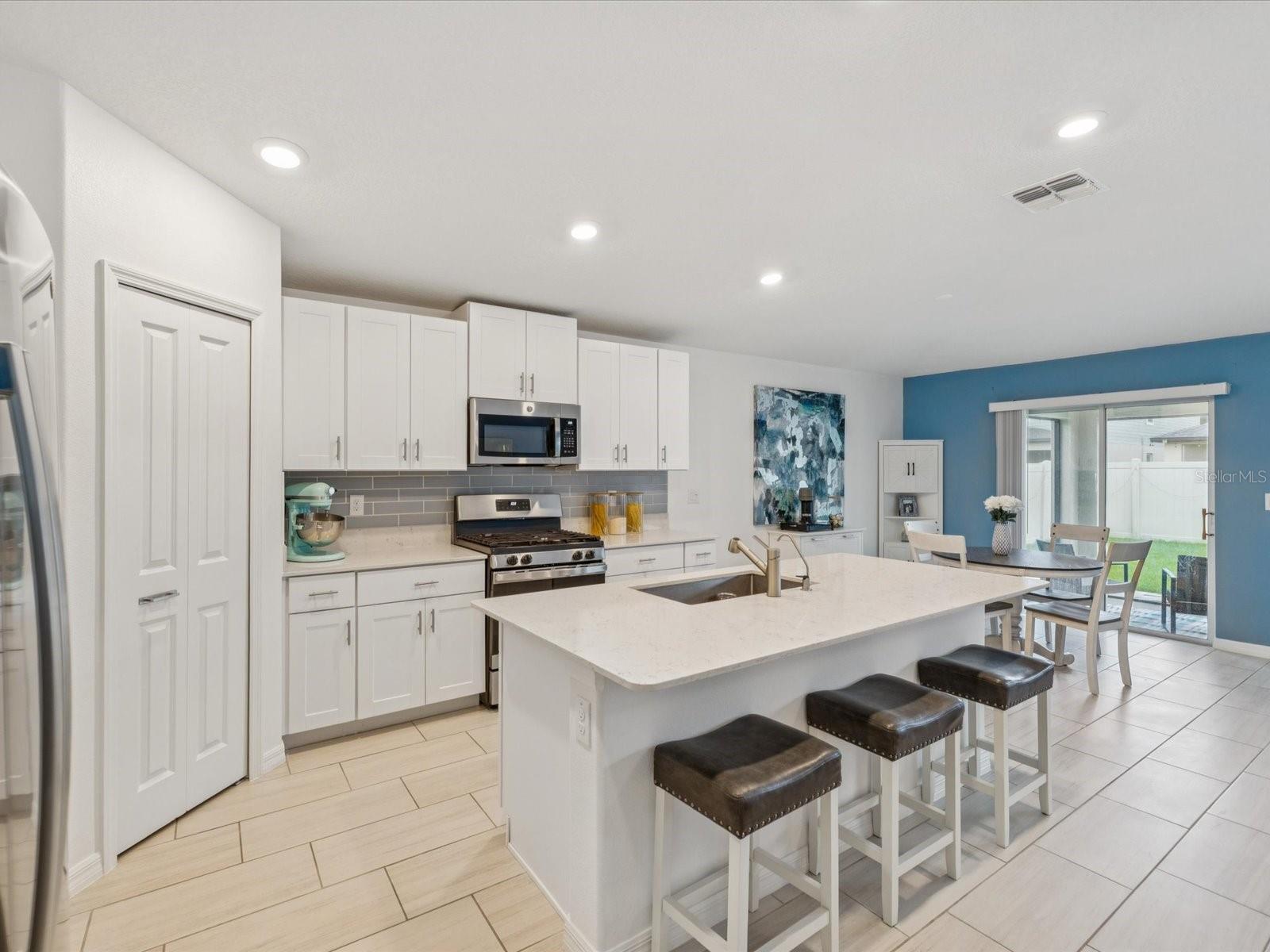 Image 3 of 45 For 8775 Little Bluestem Drive