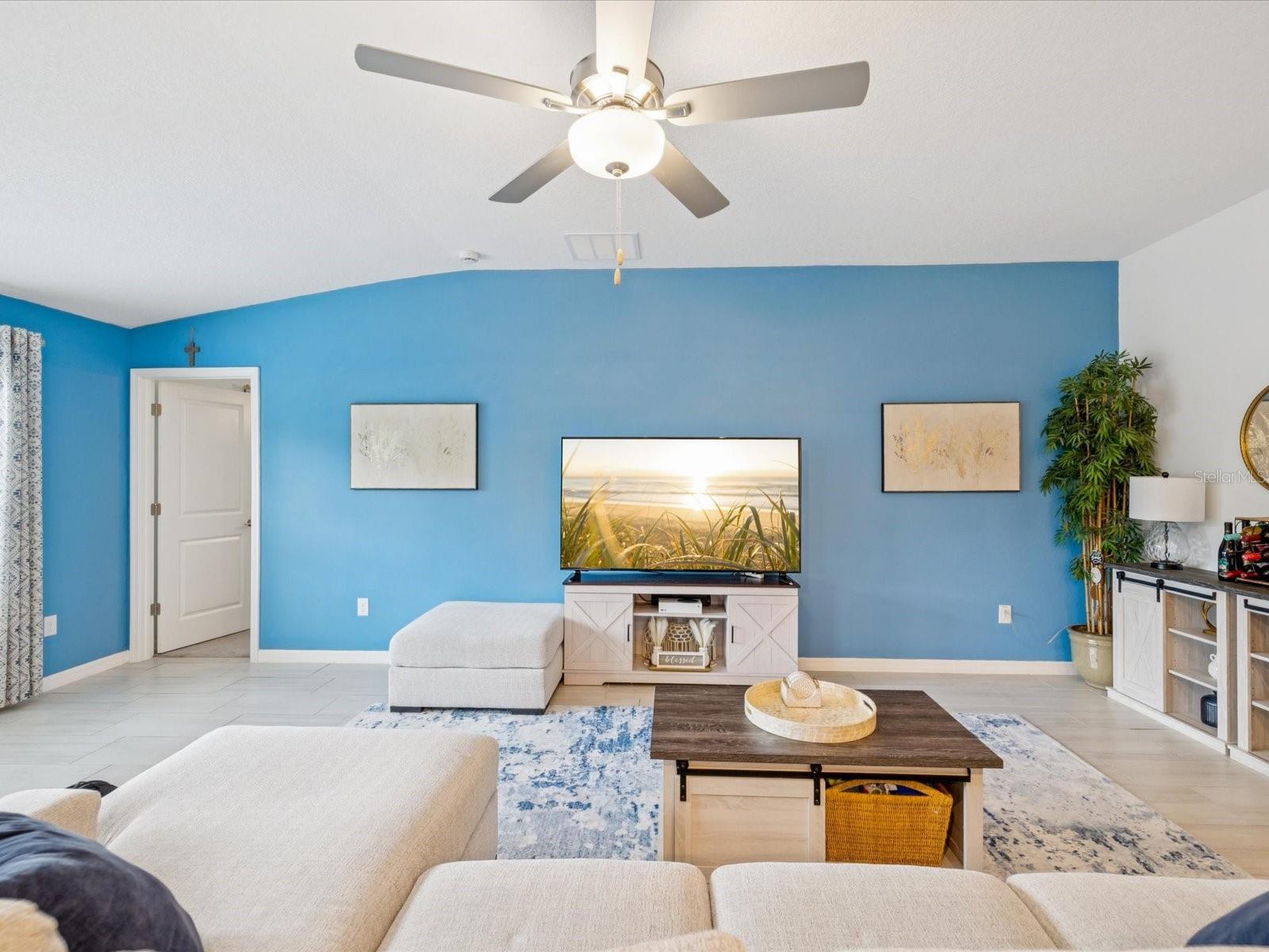Image 8 of 45 For 8775 Little Bluestem Drive