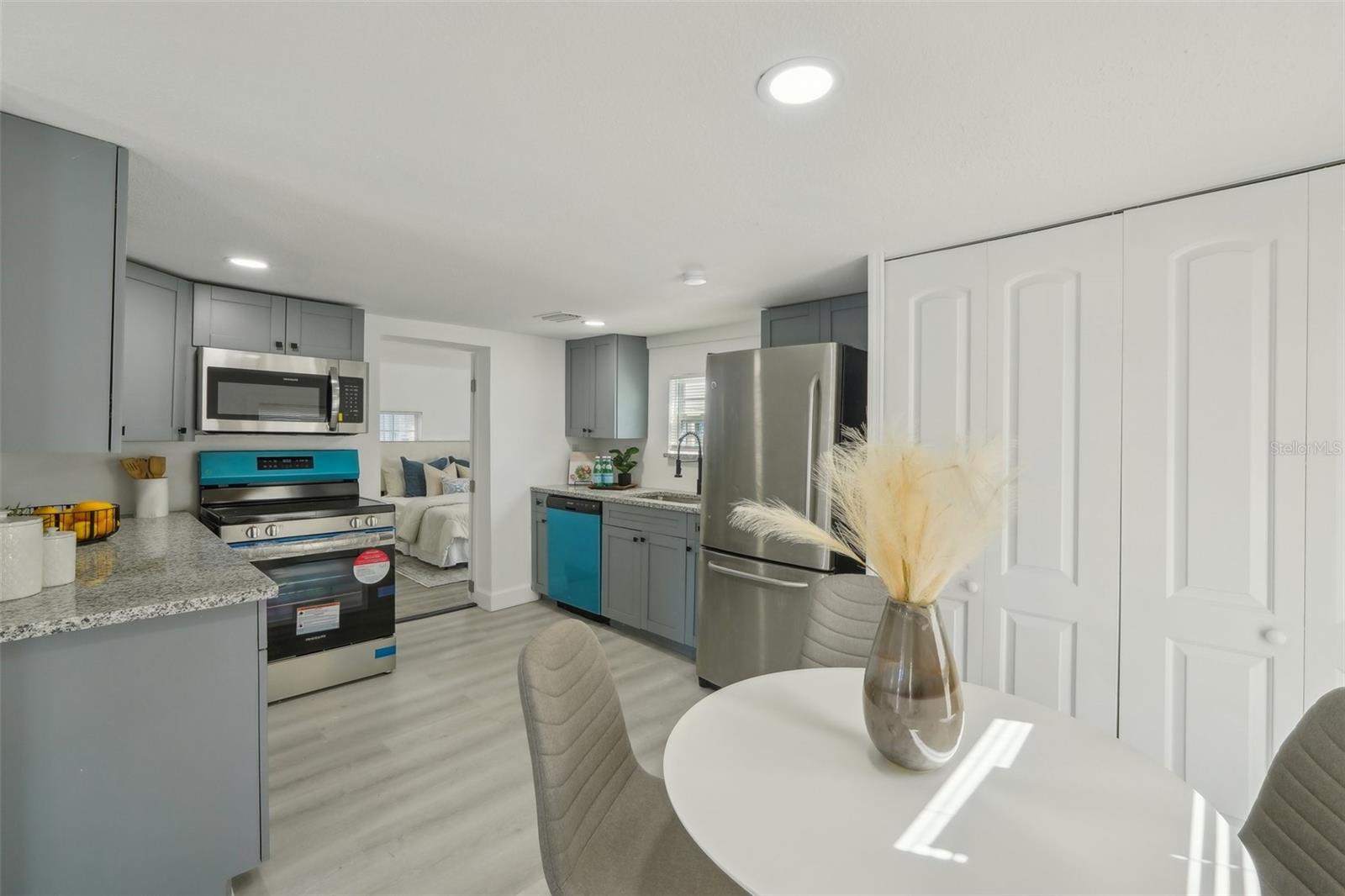 Image 10 of 27 For 2111 Ellicott Street