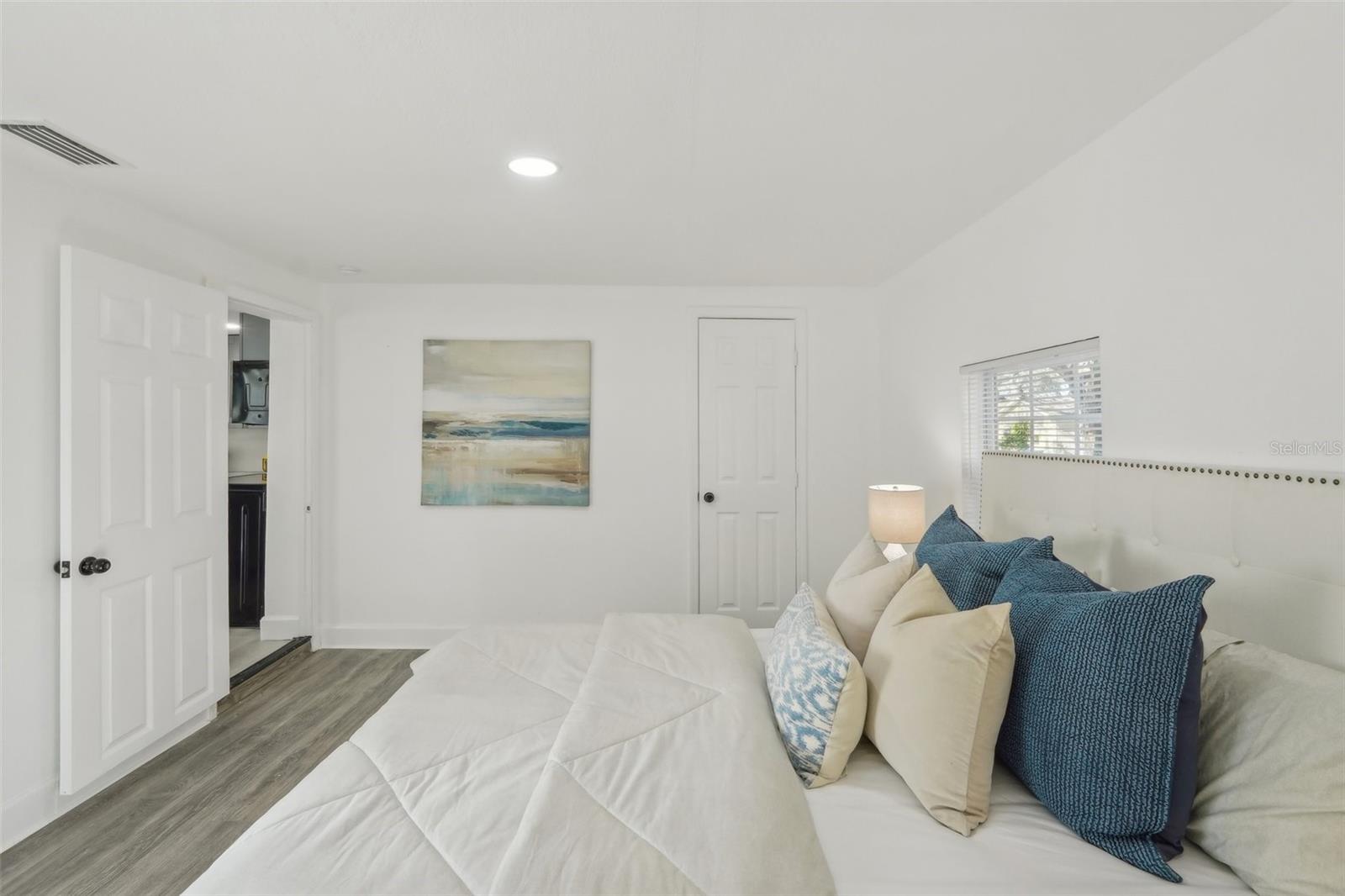 Image 22 of 27 For 2111 Ellicott Street