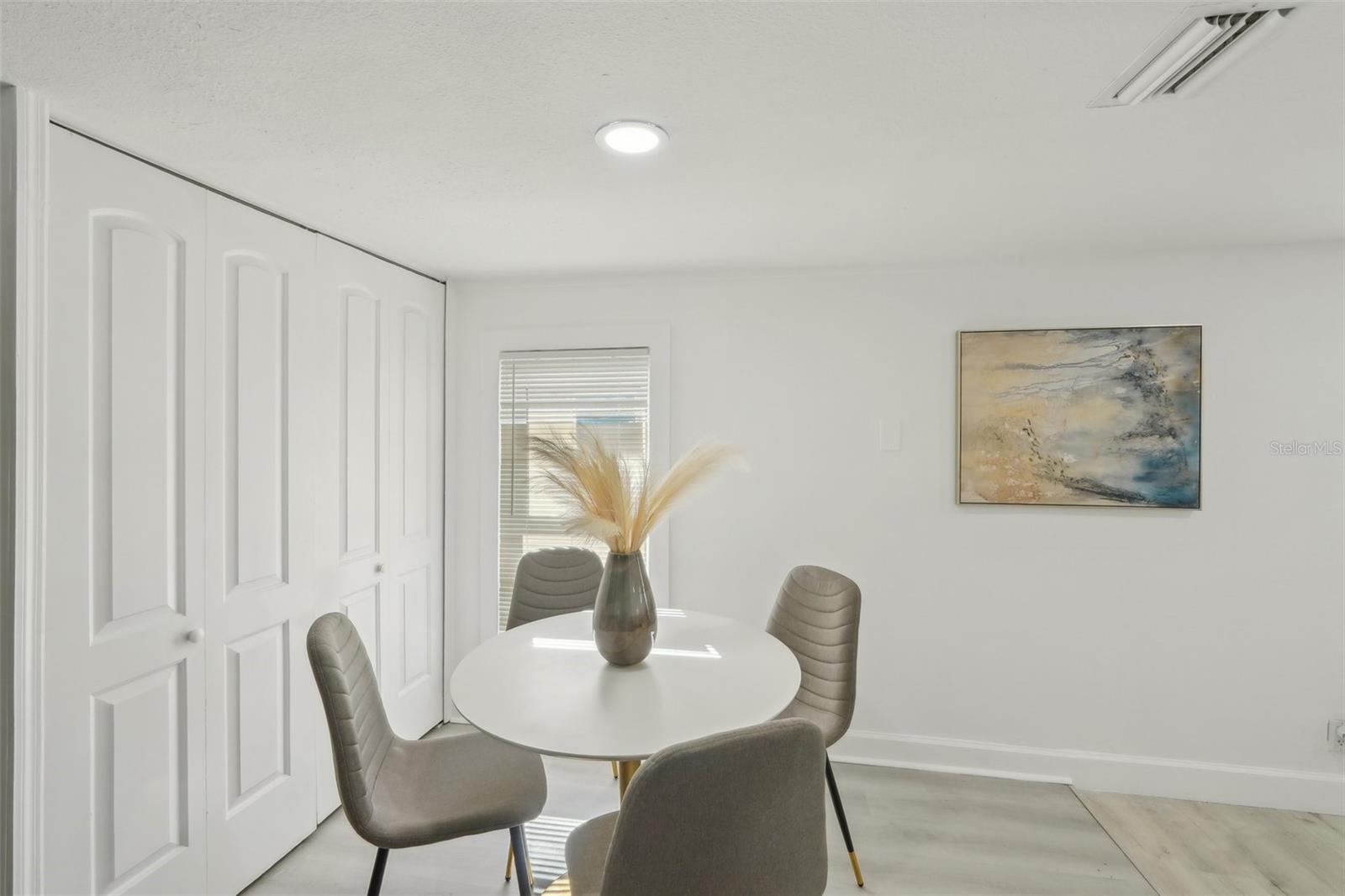 Image 8 of 27 For 2111 Ellicott Street
