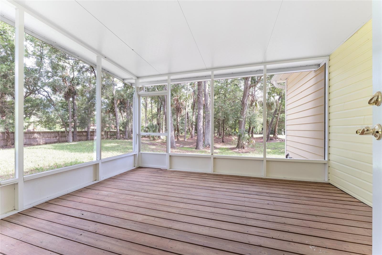 Image 47 of 70 For 5 Captains Cove Road