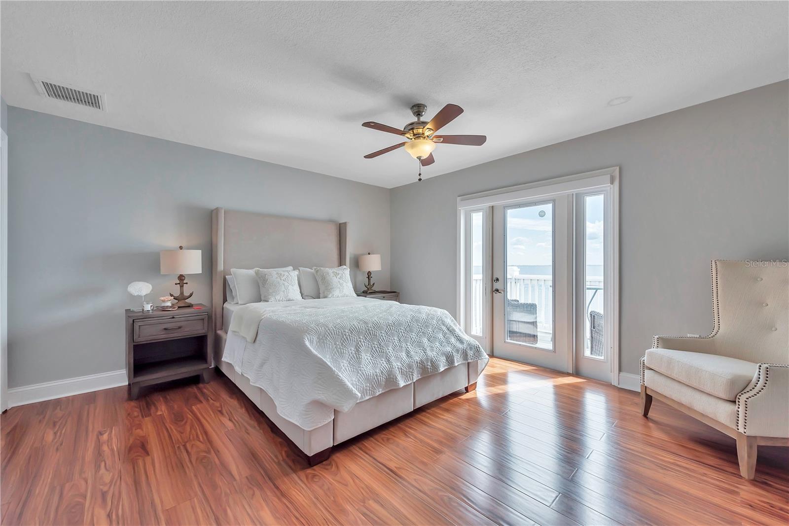 Image 14 of 45 For 5172 Coquina Key Drive Se