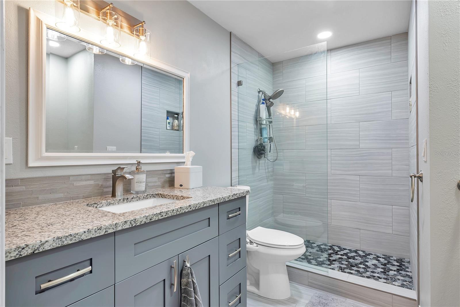 Image 20 of 45 For 5172 Coquina Key Drive Se