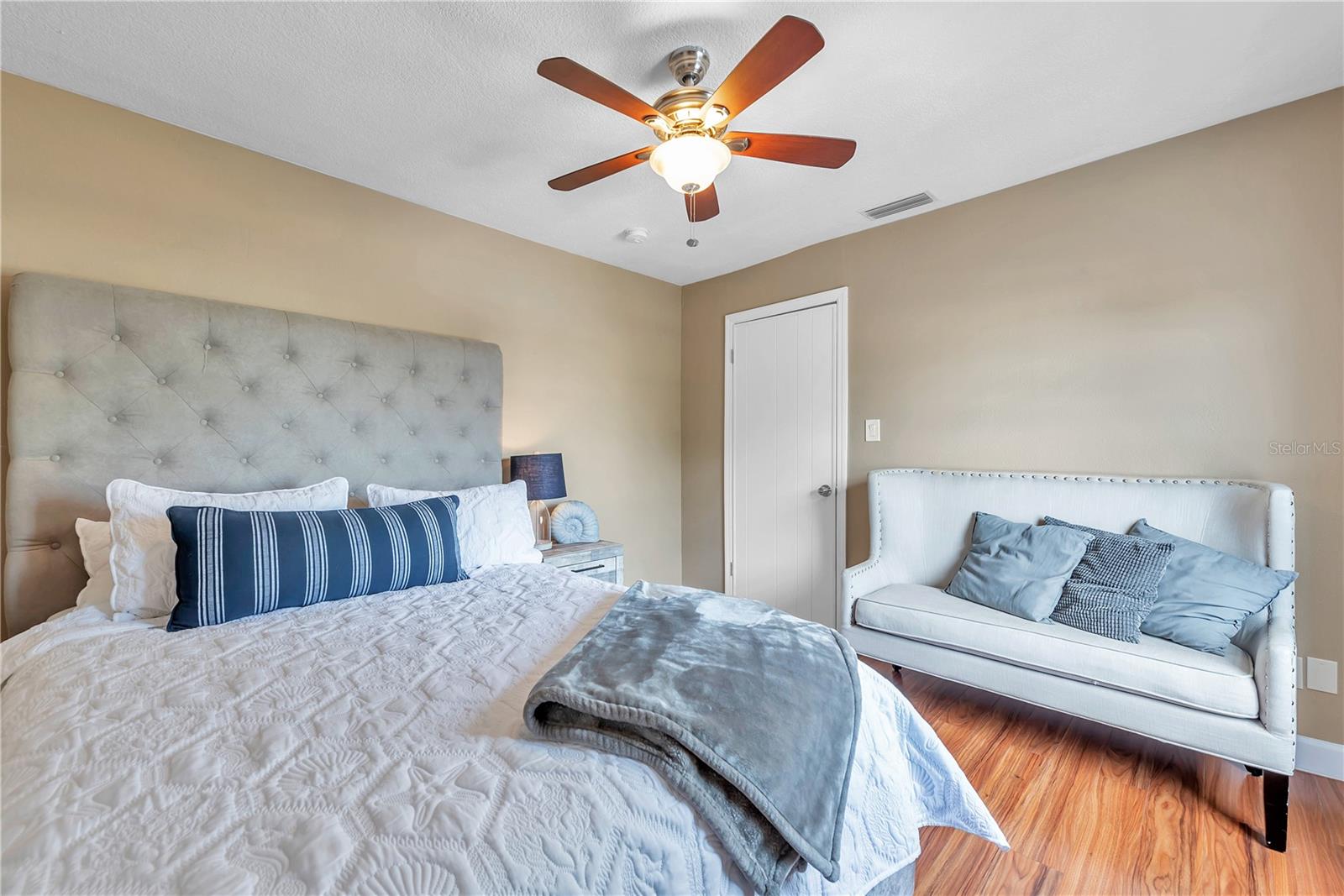 Image 21 of 45 For 5172 Coquina Key Drive Se