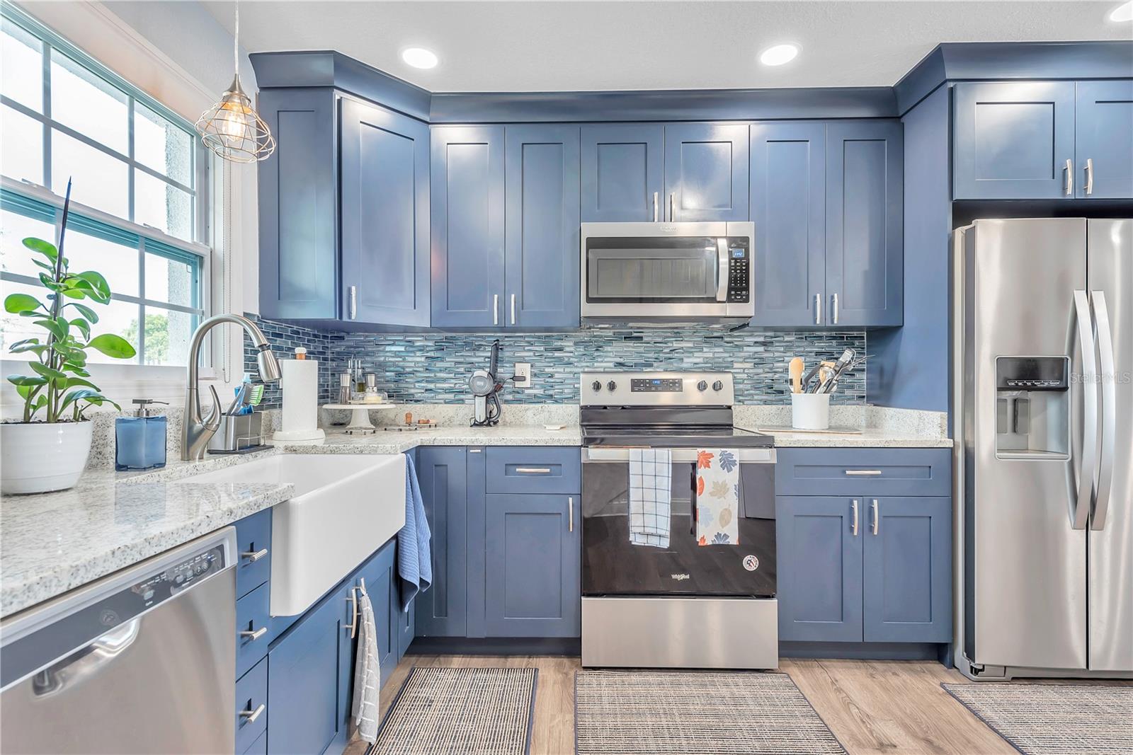 Image 5 of 45 For 5172 Coquina Key Drive Se