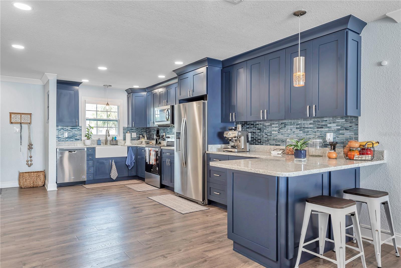 Image 7 of 45 For 5172 Coquina Key Drive Se