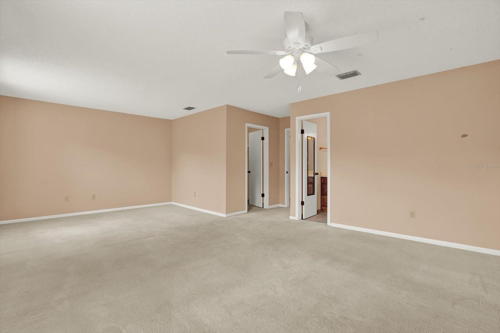 Image 9 of 32 For 11877 Raintree Drive 11877