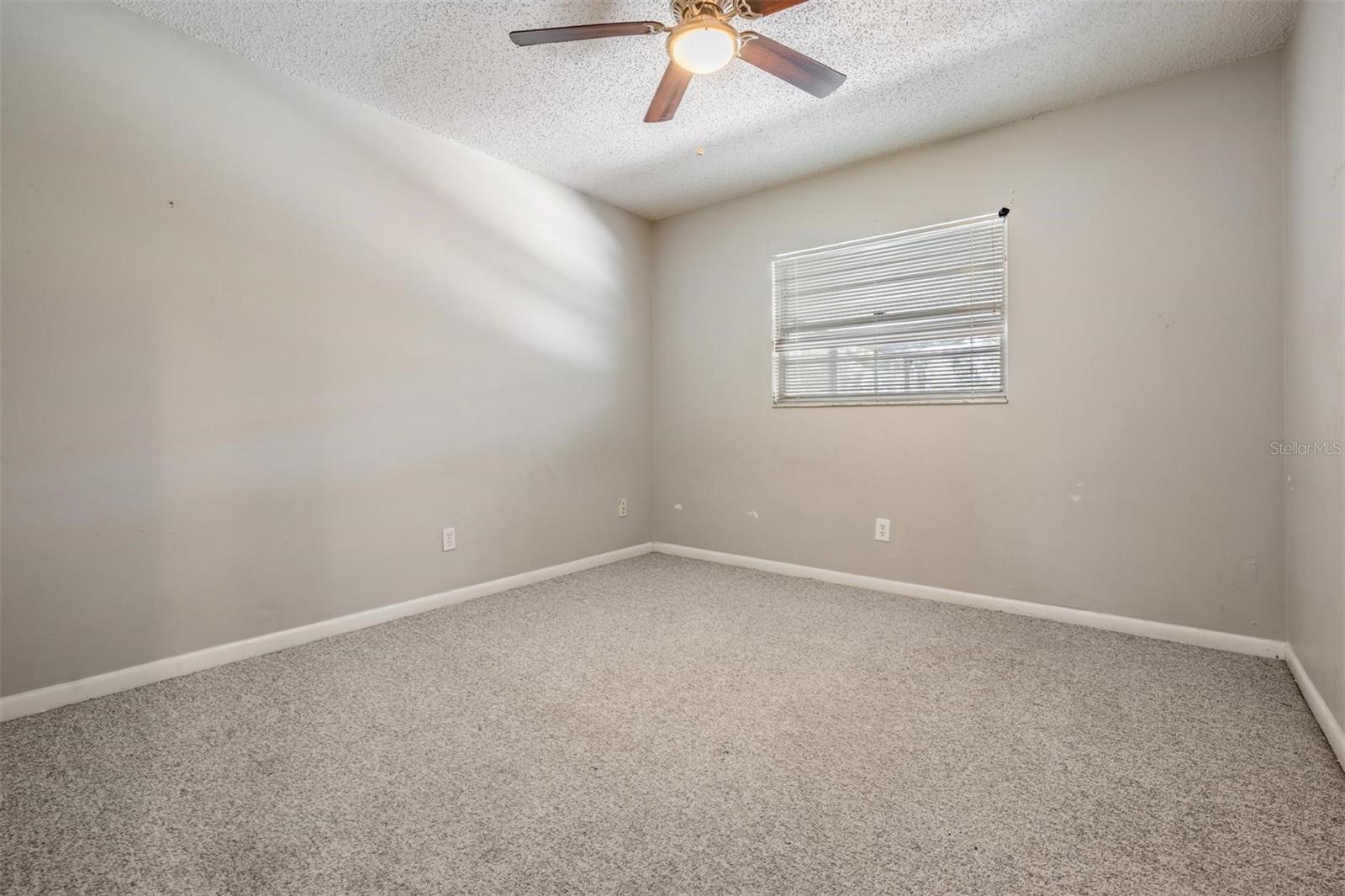 Image 13 of 37 For 14013 Briardale Lane