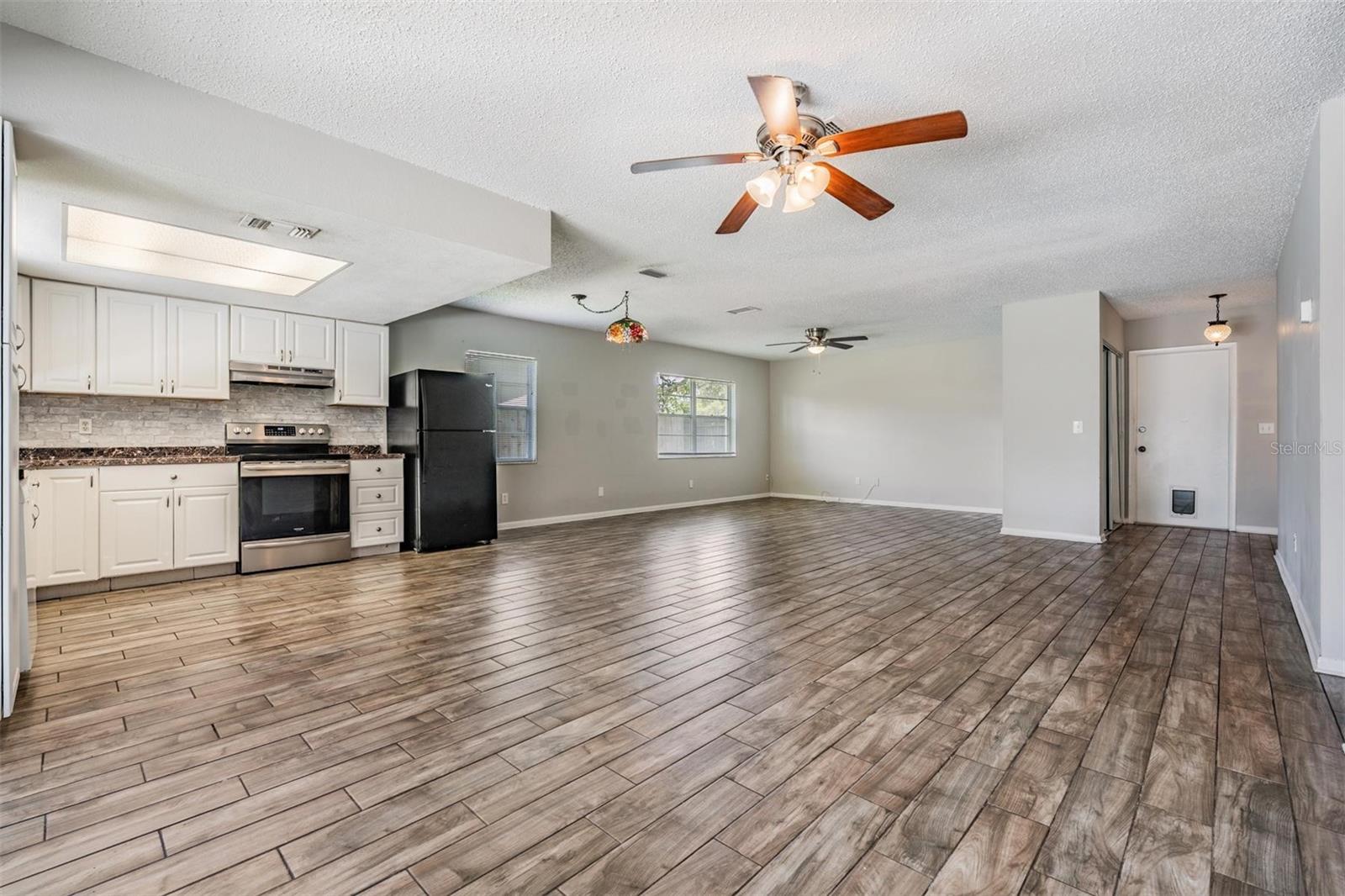 Image 6 of 37 For 14013 Briardale Lane
