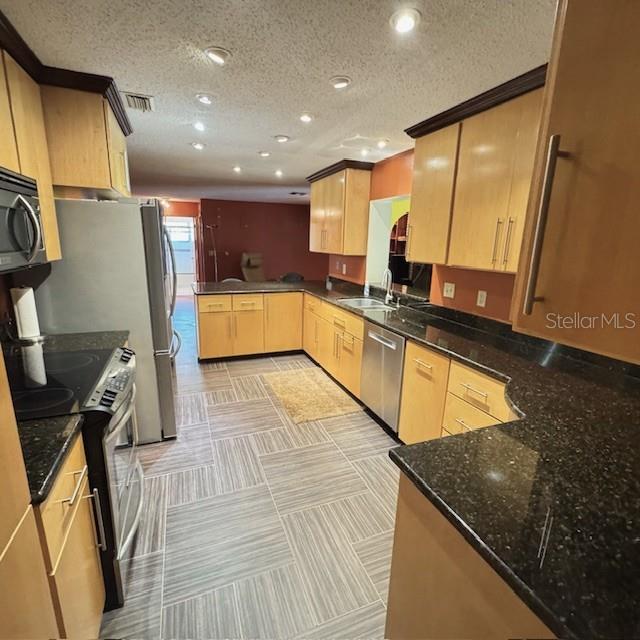 Image 4 of 32 For 8123 River Country Drive