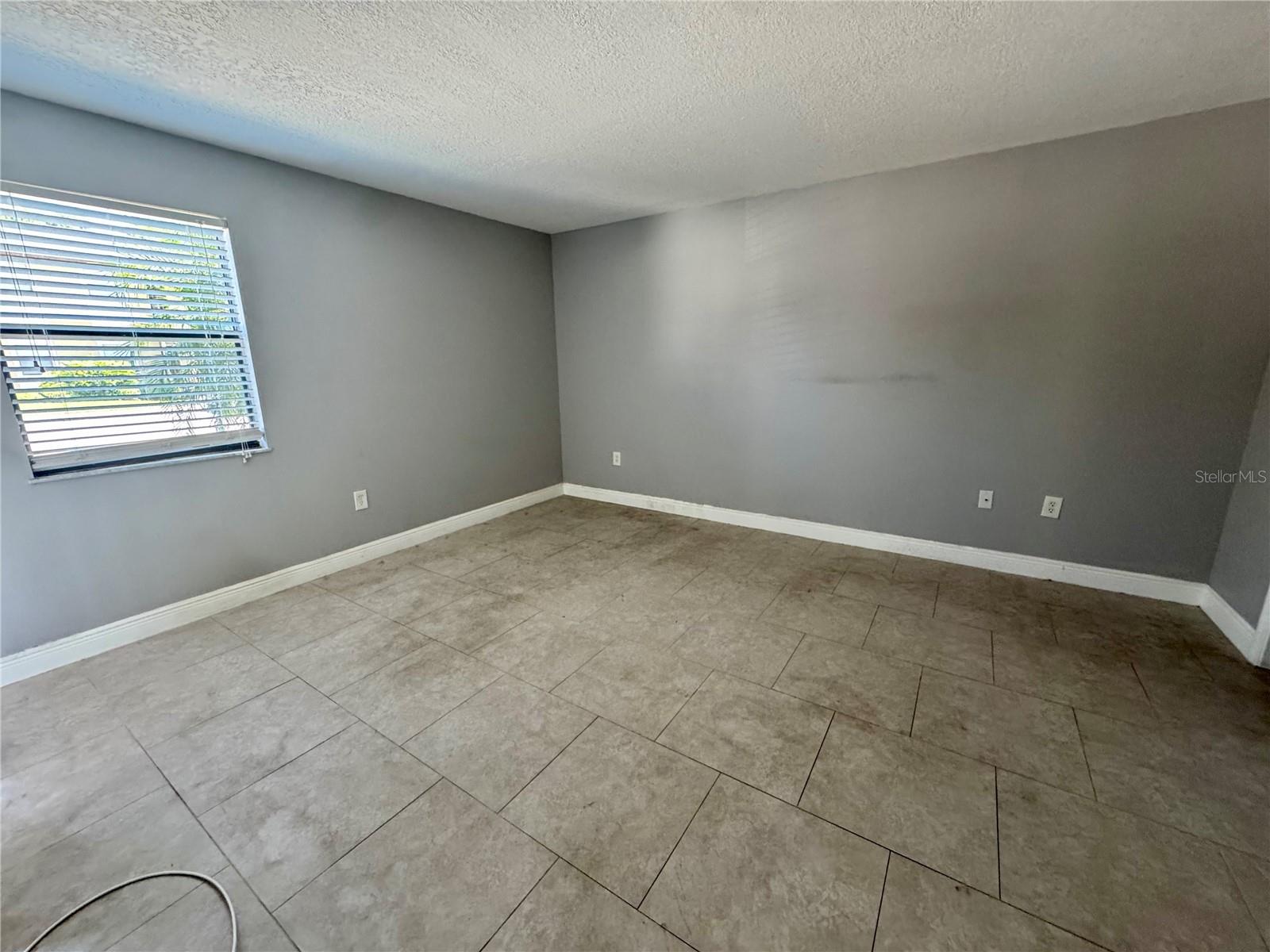 Image 5 of 8 For 10196 Sailwinds Boulevard S 107