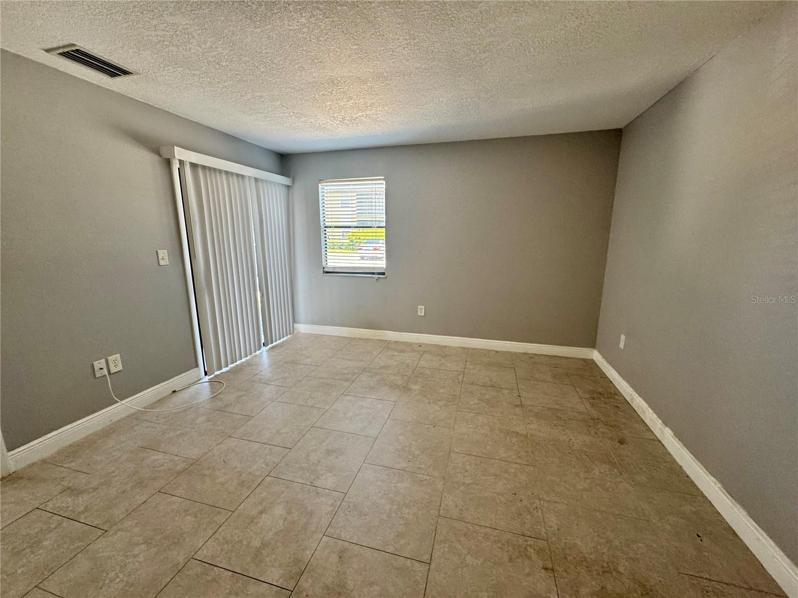Image 6 of 8 For 10196 Sailwinds Boulevard S 107