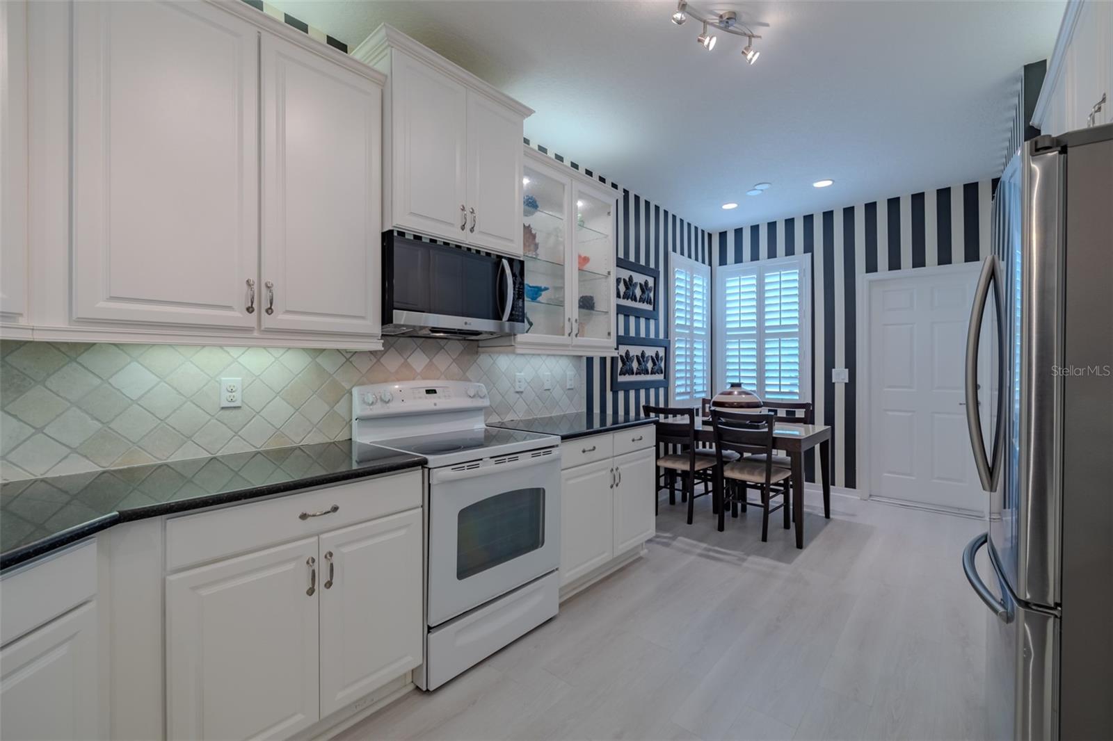 Image 32 of 84 For 16130 Amethyst Key Drive