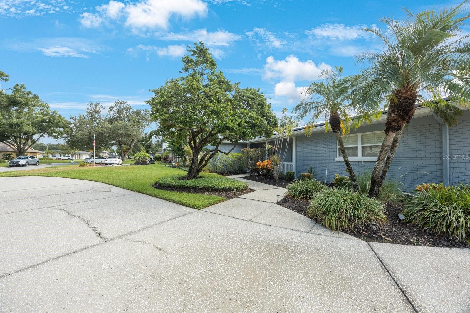 Image 4 of 52 For 4801 Shirley Drive