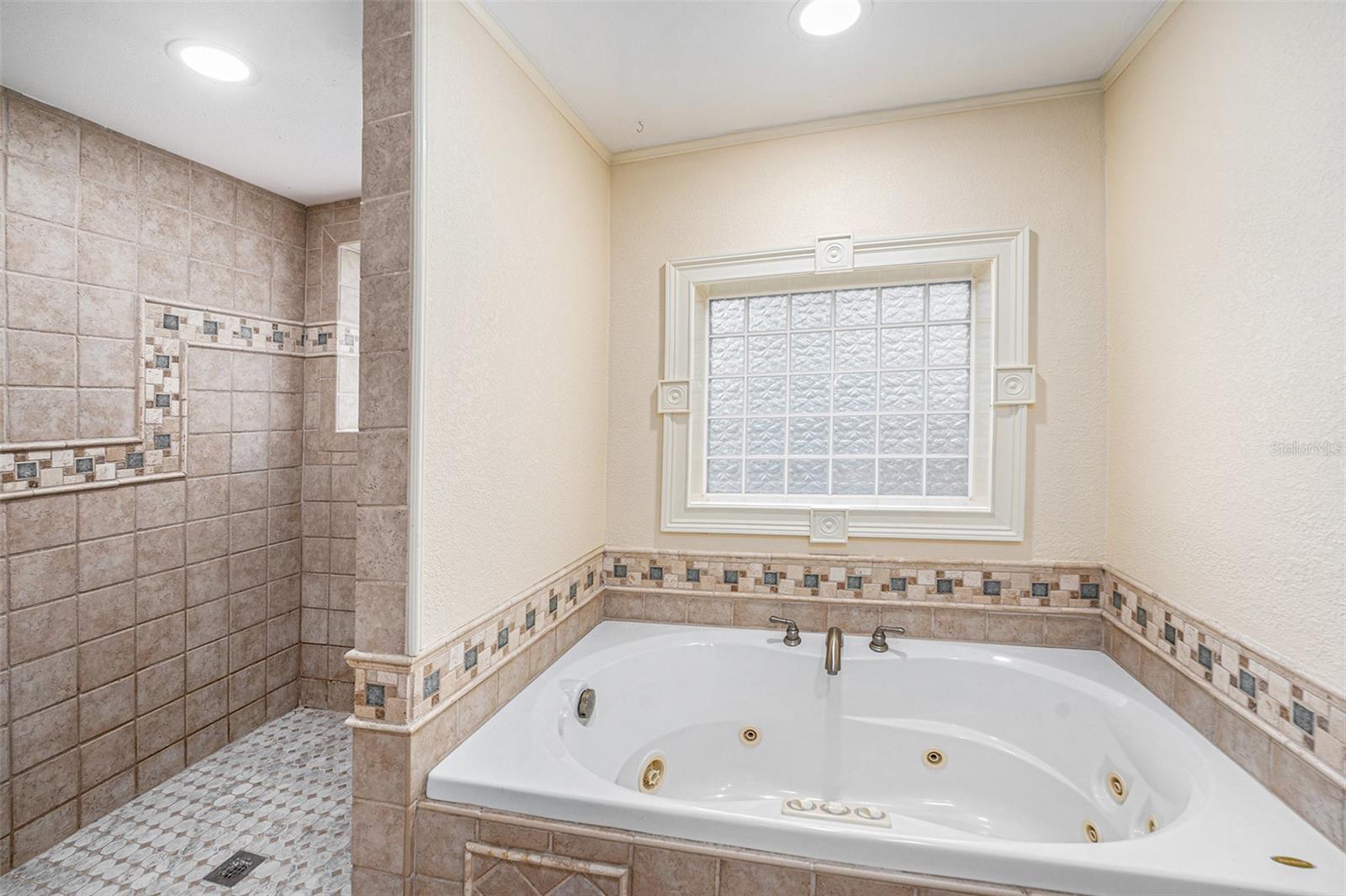 Image 19 of 30 For 2226 Heron Circle