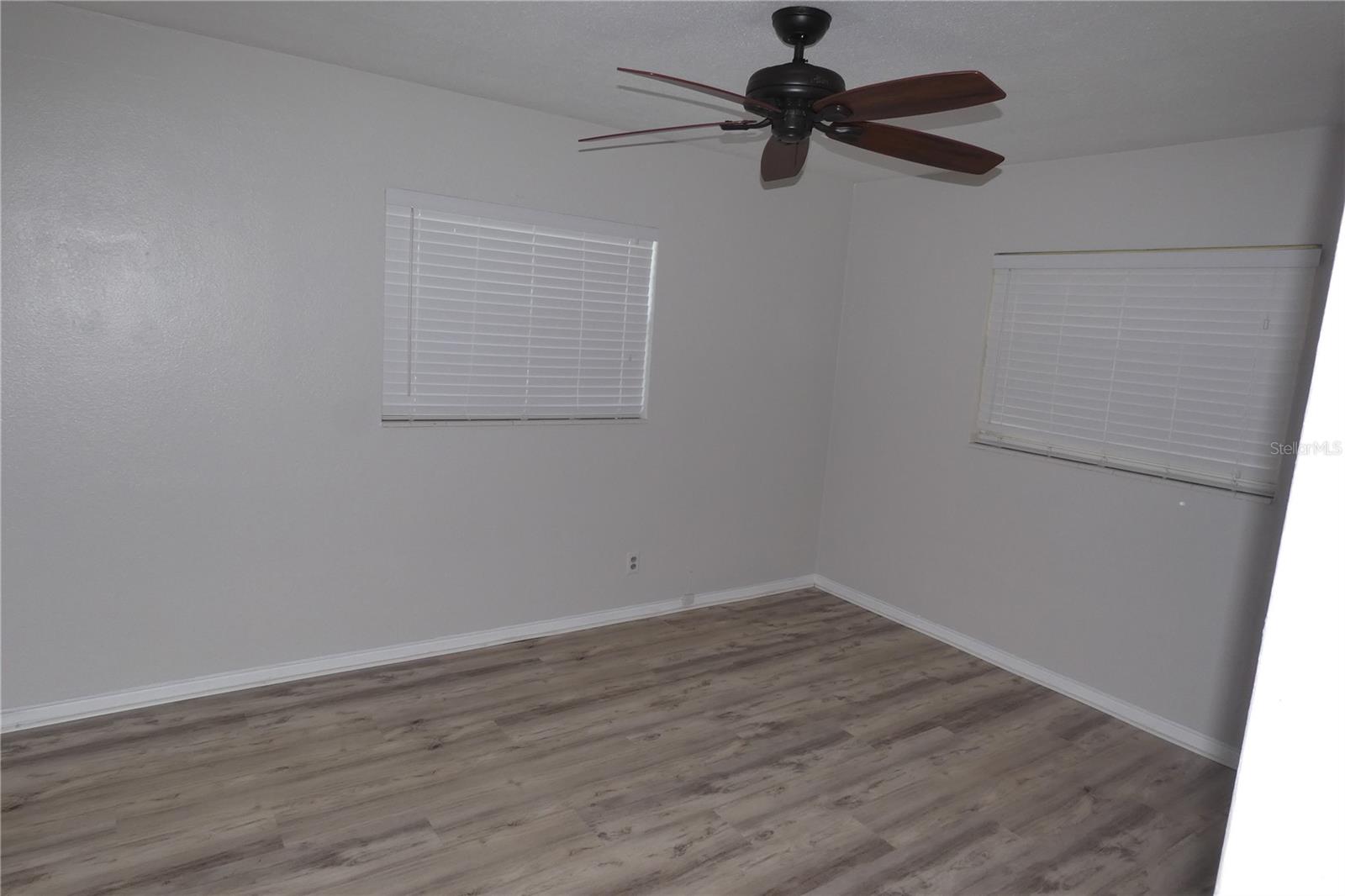 Image 11 of 20 For 700 31st Avenue N