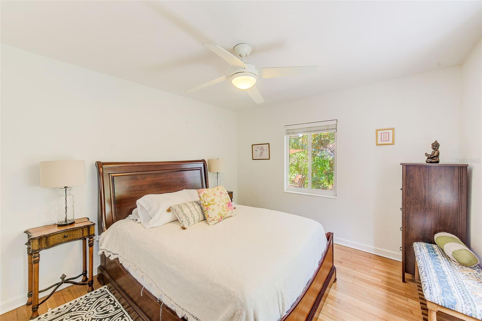 Image 38 of 64 For 240-242 Mateo Way Ne