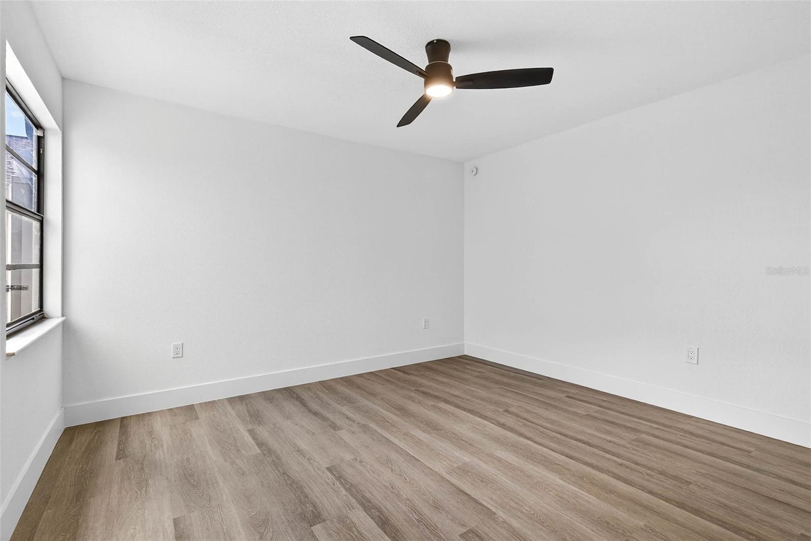 Image 32 of 74 For 4529 Dewey Drive