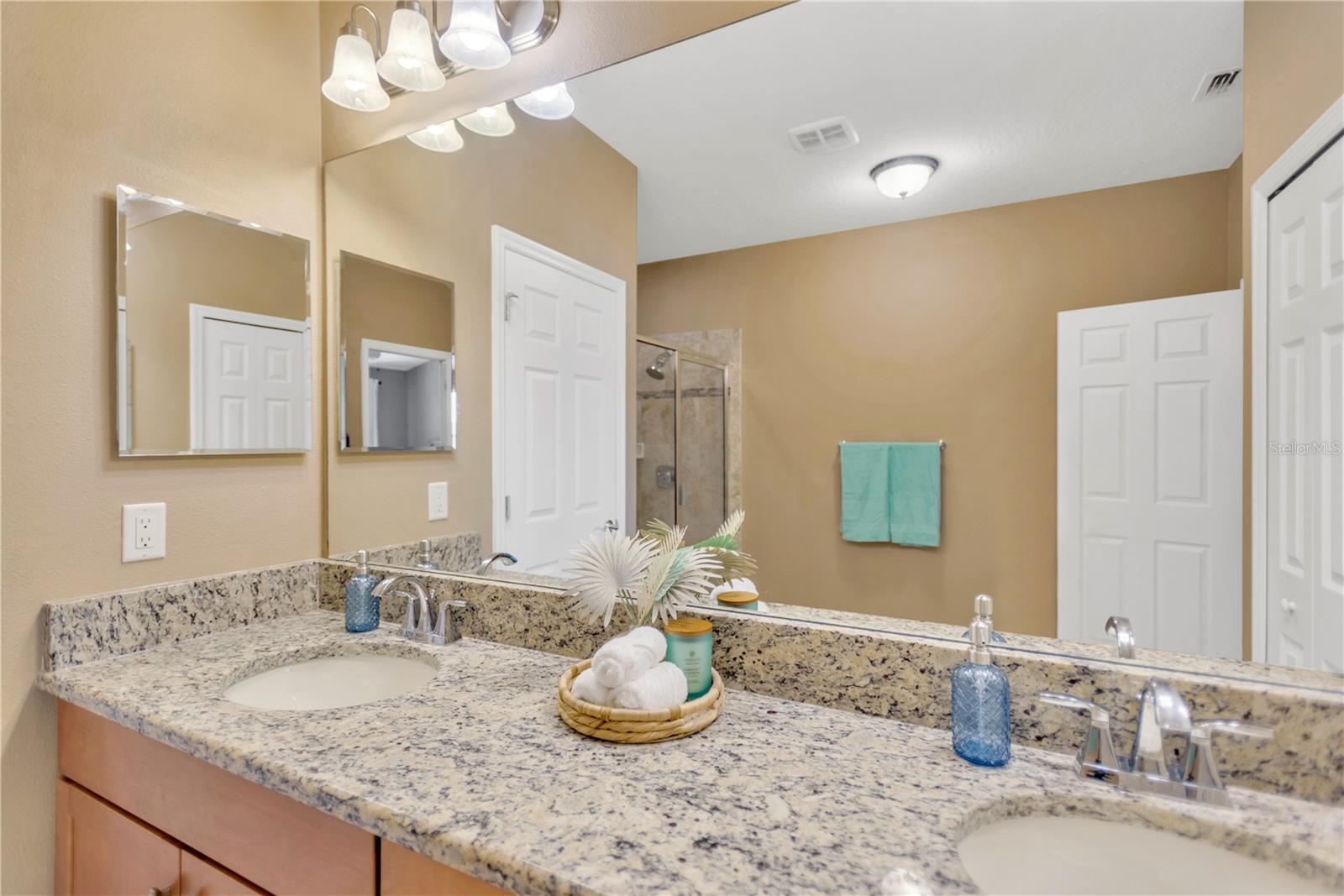 Image 15 of 25 For 11632 Crowned Sparrow Lane