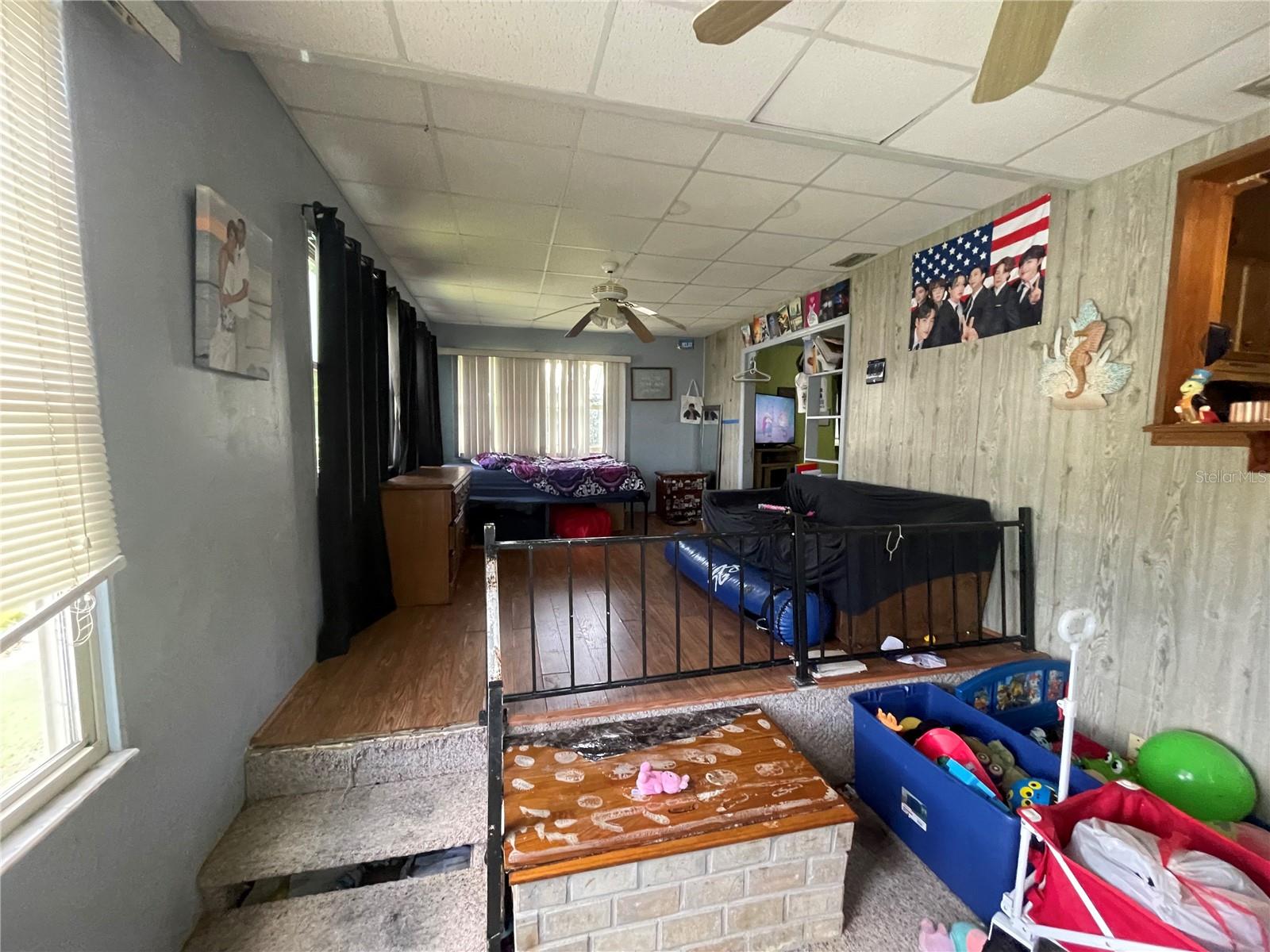 Image 4 of 24 For 6710 36th Avenue E 280