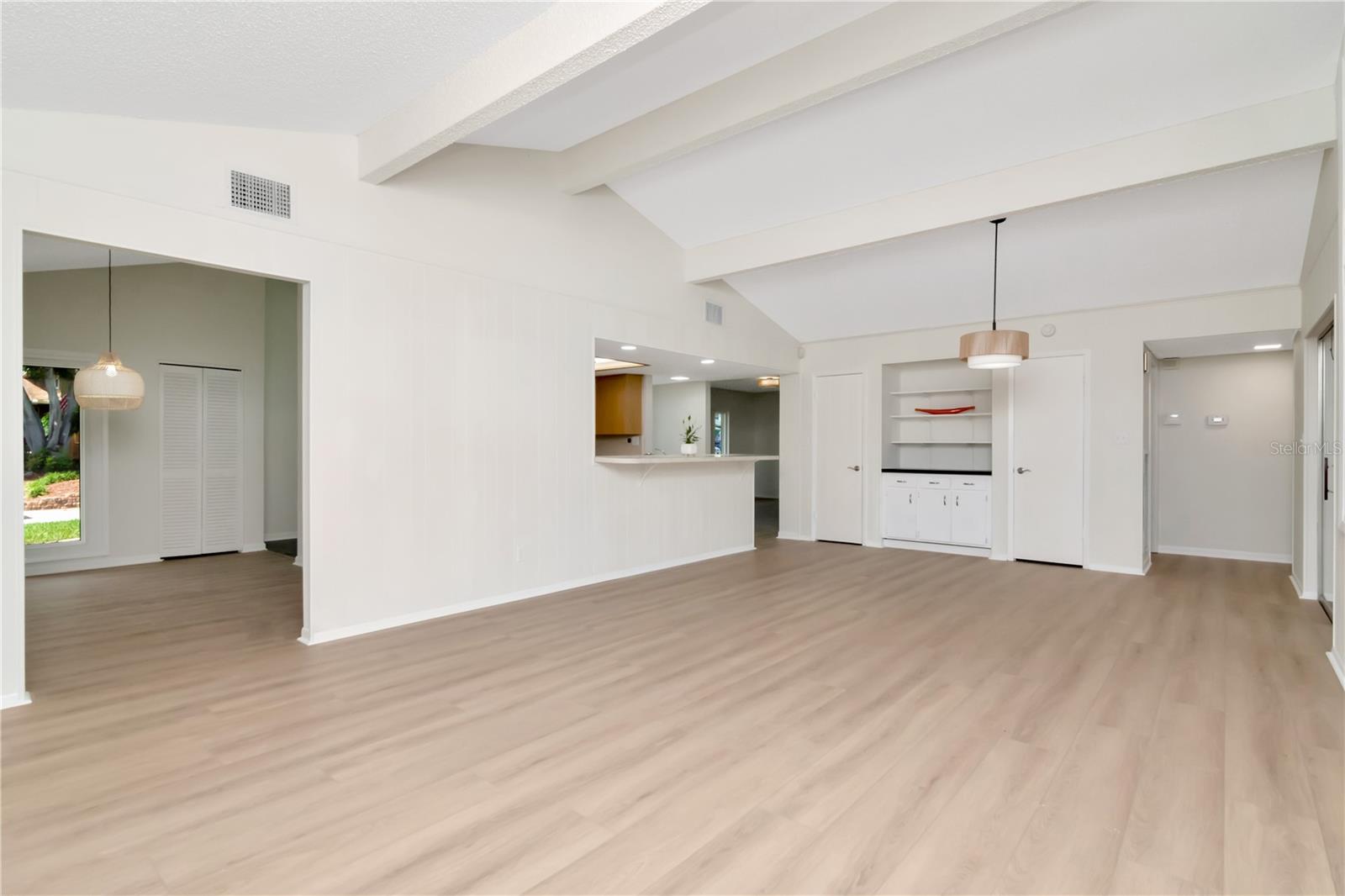 Image 12 of 32 For 14212 84th Terrace