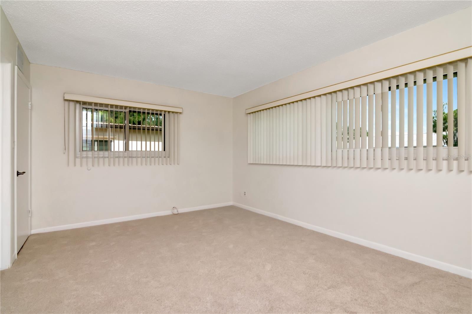 Image 23 of 32 For 14212 84th Terrace