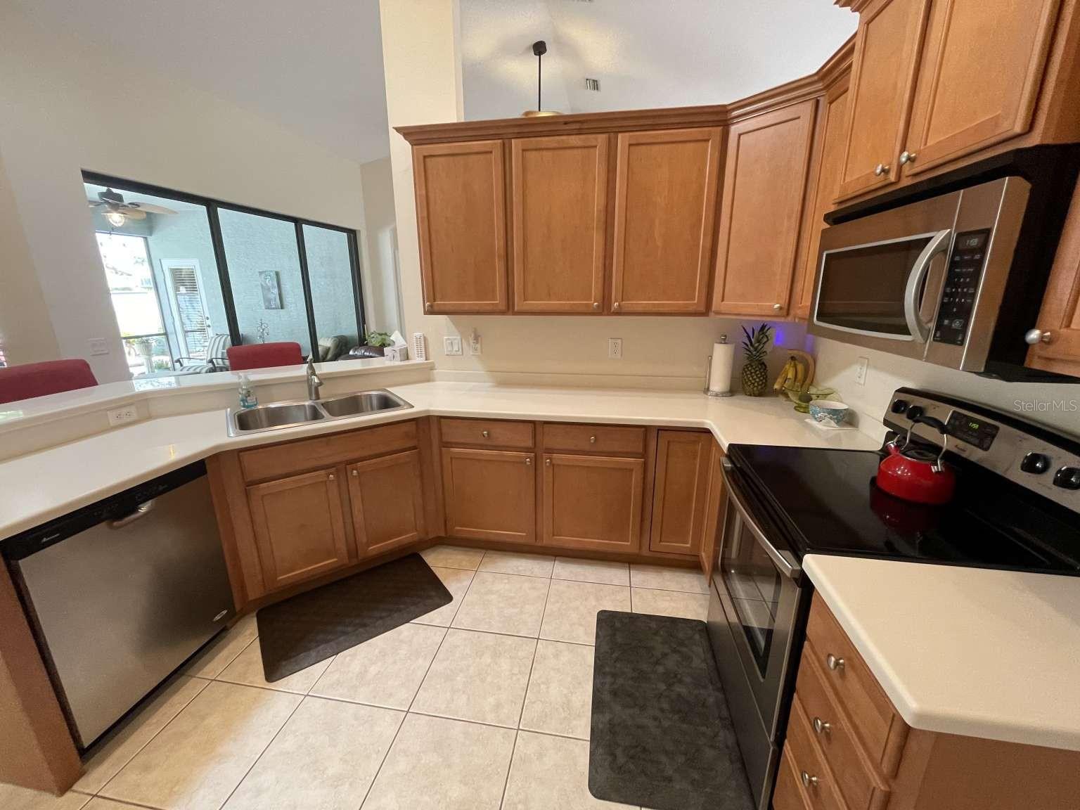Image 11 of 45 For 24416 Lakeview Place