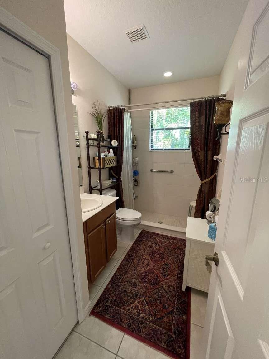 Image 32 of 45 For 24416 Lakeview Place