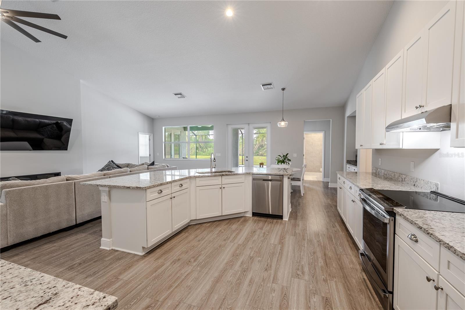 Image 14 of 69 For 10920 Flint Estates Drive