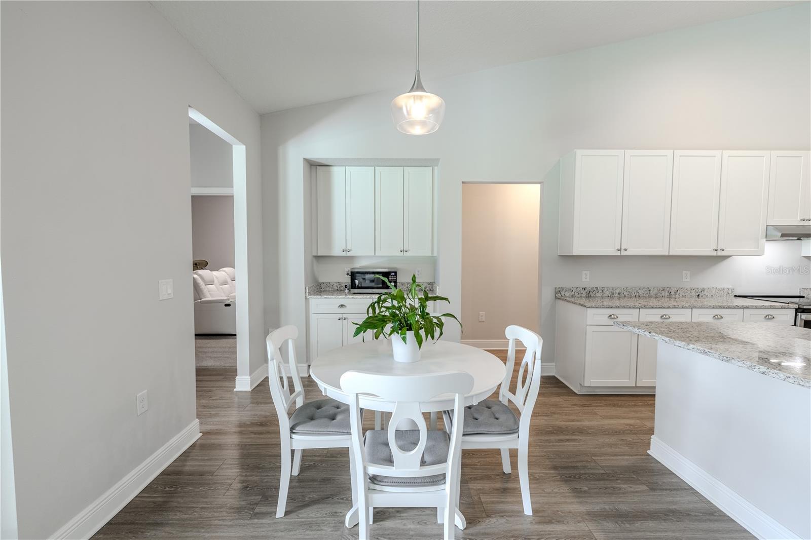 Image 21 of 69 For 10920 Flint Estates Drive