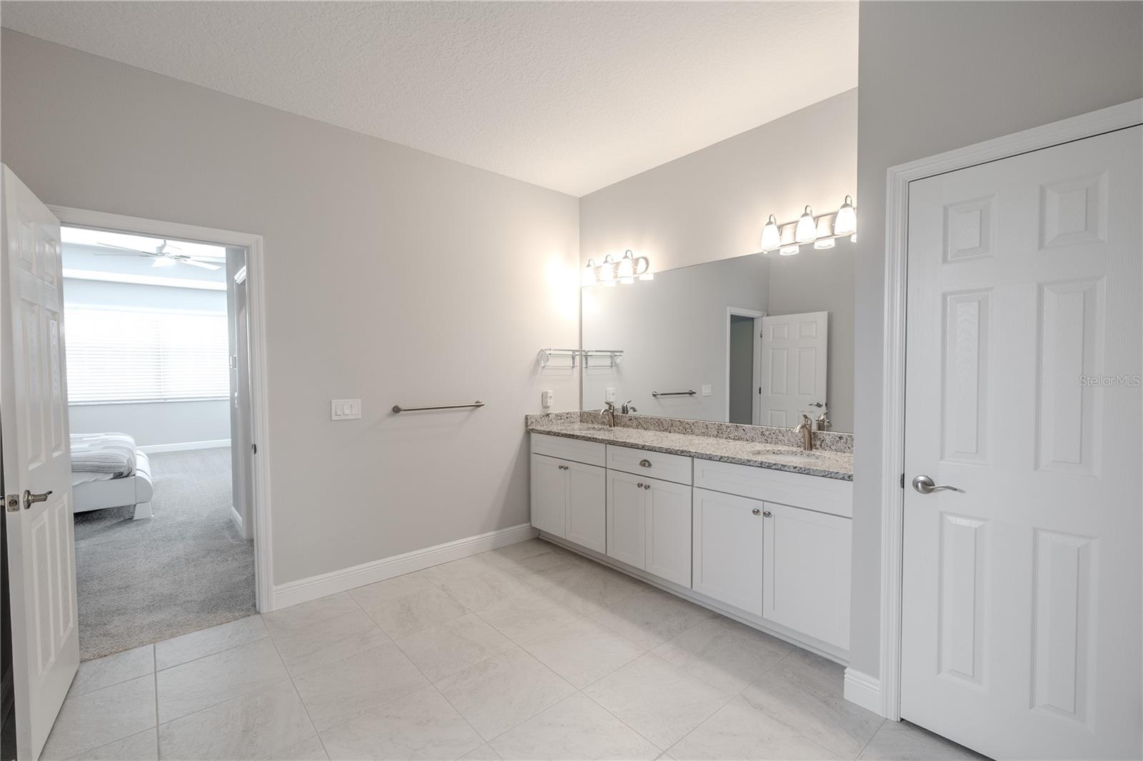 Image 33 of 69 For 10920 Flint Estates Drive