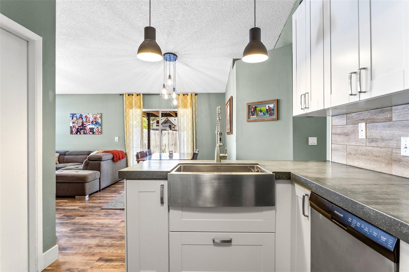 Image 11 of 25 For 2756 Braham Court