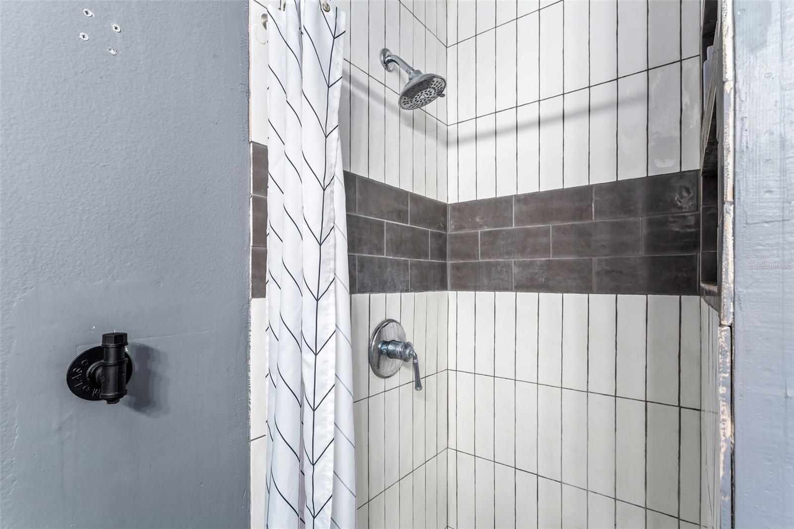 Image 19 of 25 For 2756 Braham Court