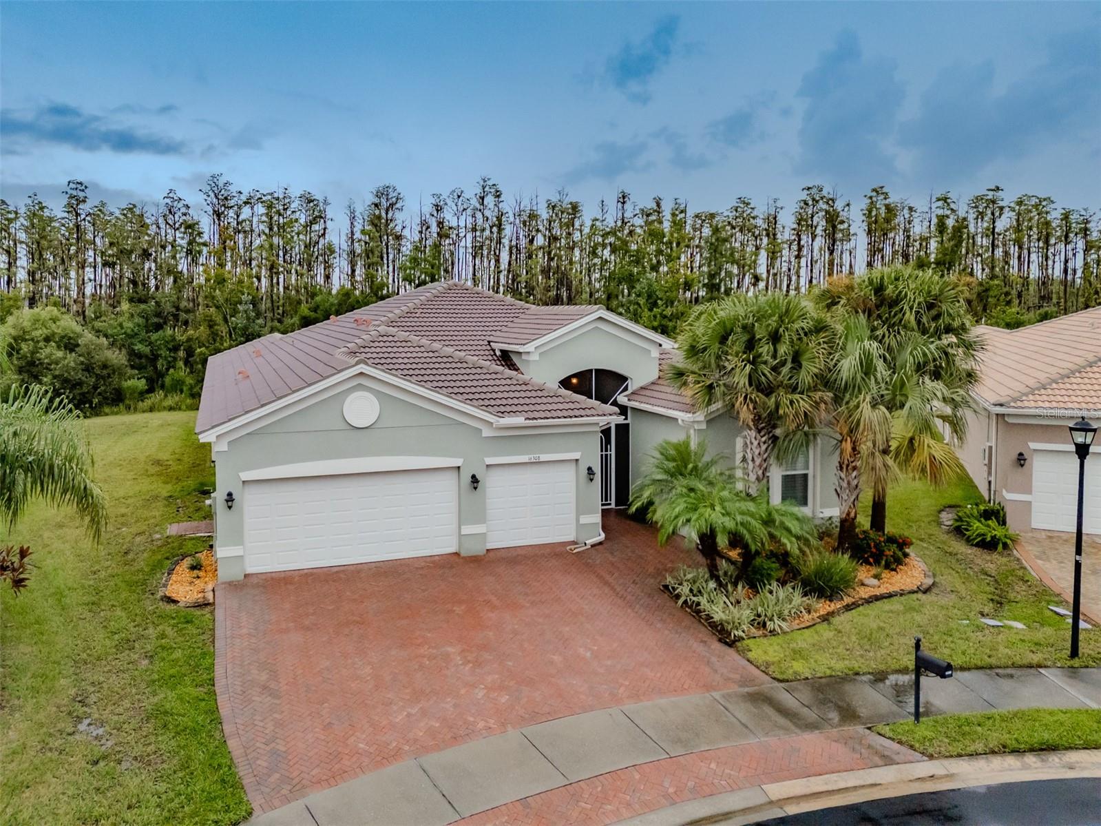 Details for 16308 Garnet Glen Place, WIMAUMA, FL 33598