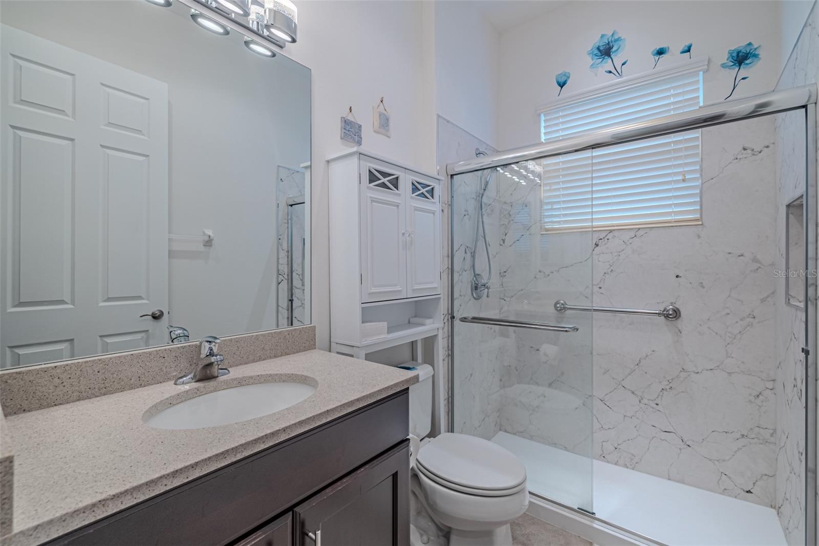Listing photo id 8 for 16308 Garnet Glen Place