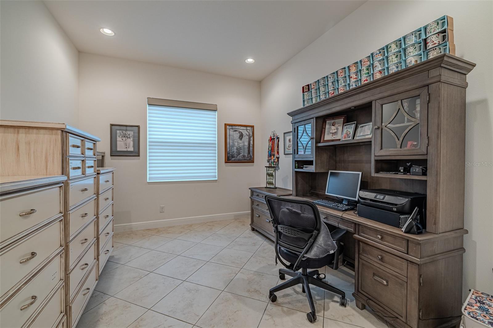 Listing photo id 11 for 16308 Garnet Glen Place