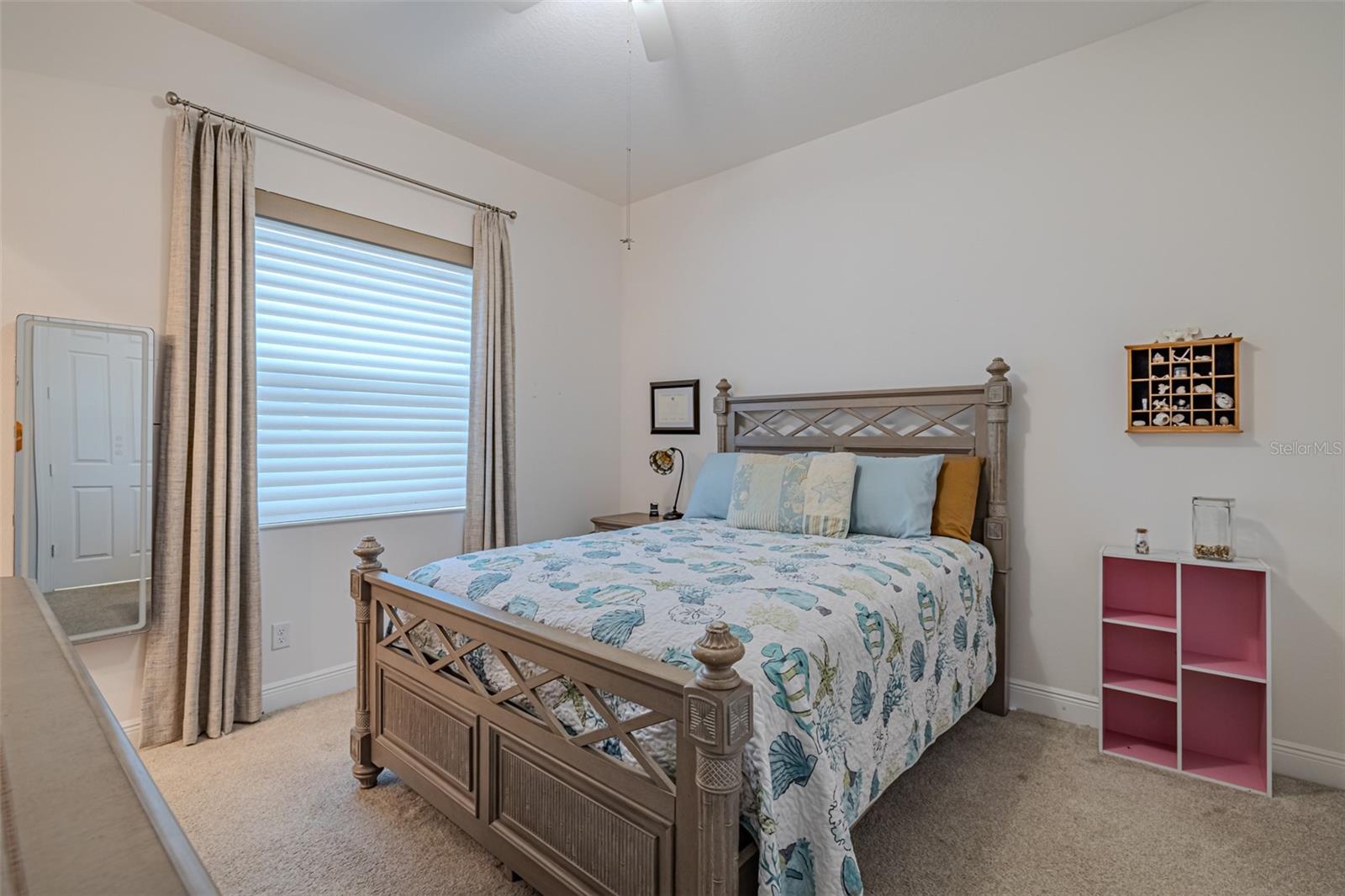 Listing photo id 14 for 16308 Garnet Glen Place