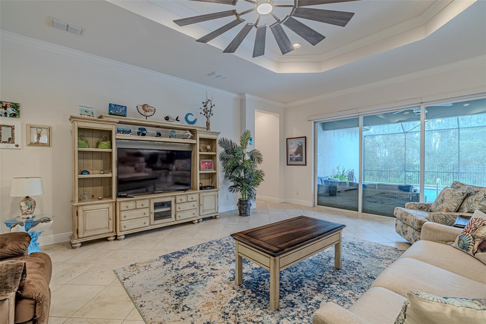 Listing photo id 21 for 16308 Garnet Glen Place