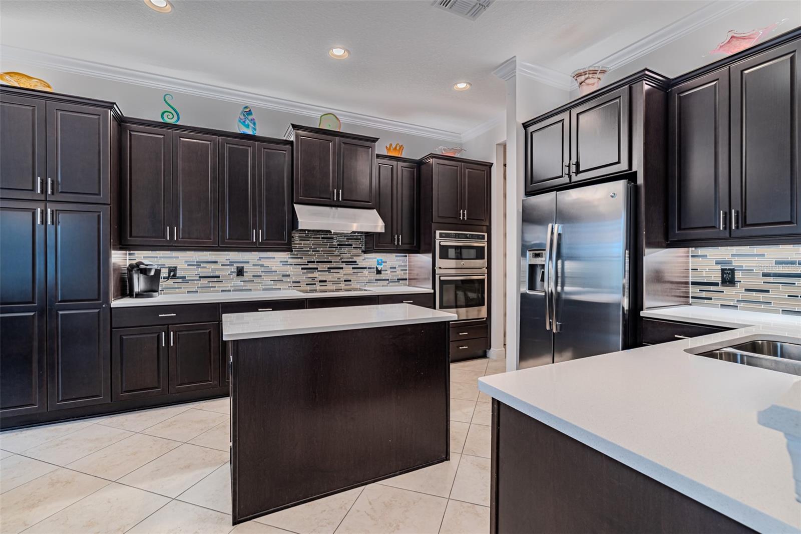 Listing photo id 25 for 16308 Garnet Glen Place